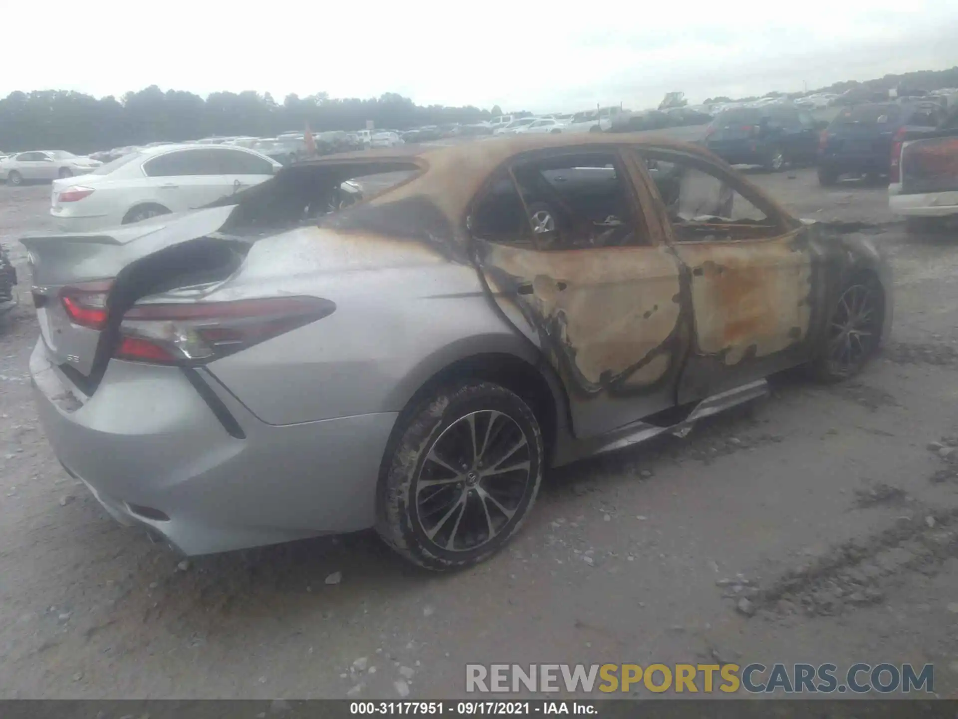 4 Photograph of a damaged car 4T1G11AK6MU435102 TOYOTA CAMRY 2021