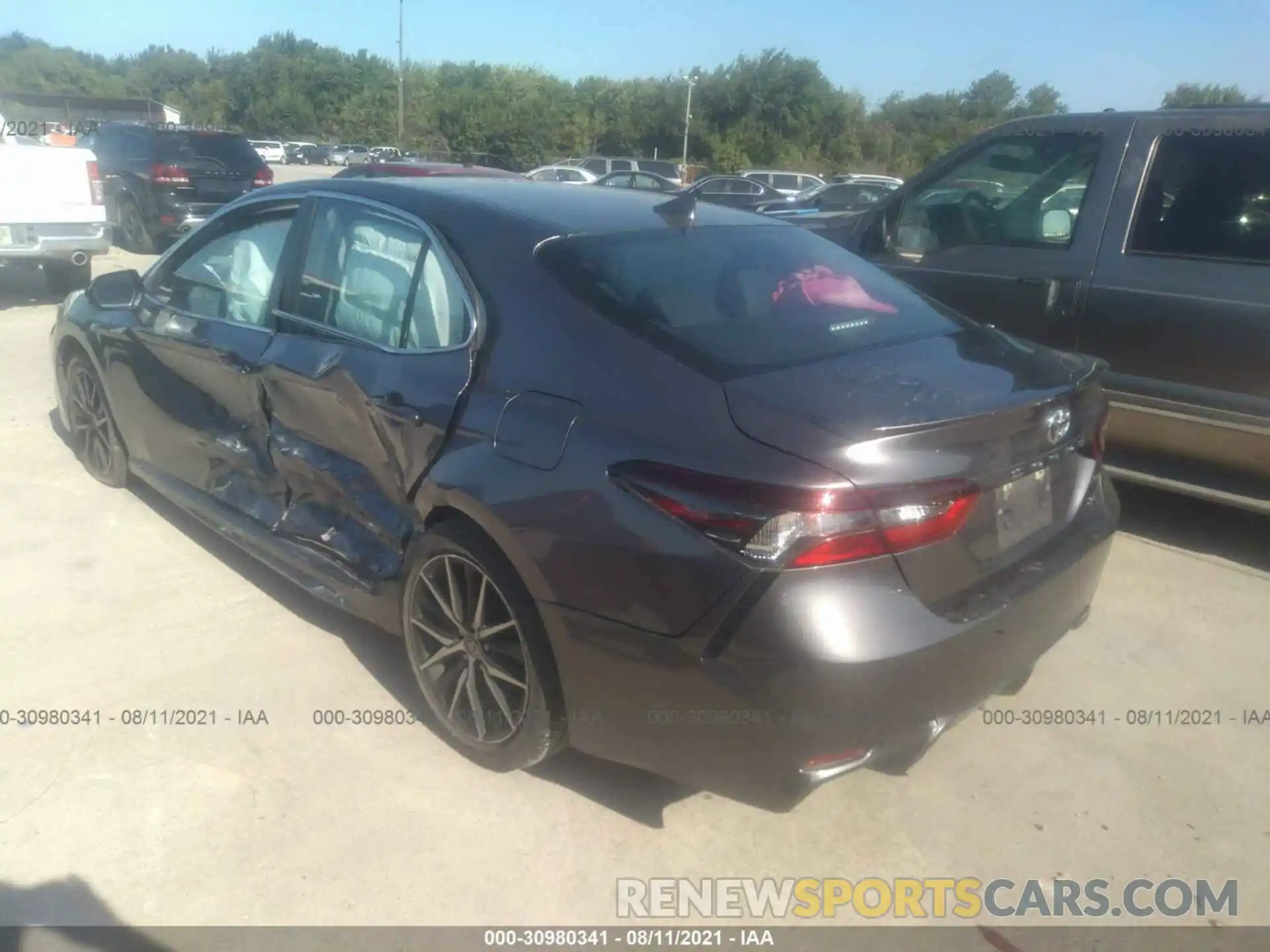 3 Photograph of a damaged car 4T1G11AK6MU441918 TOYOTA CAMRY 2021