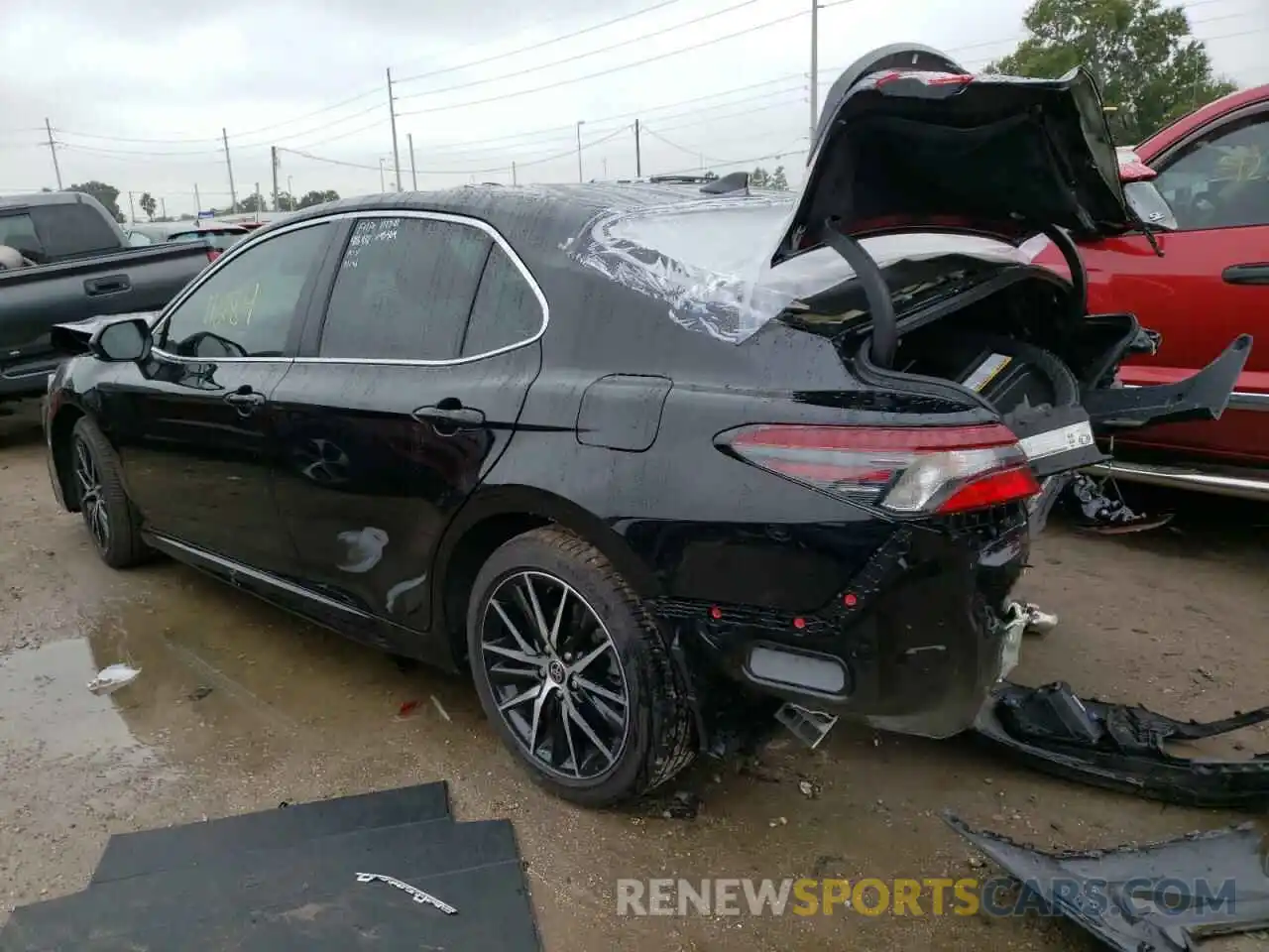 3 Photograph of a damaged car 4T1G11AK6MU442745 TOYOTA CAMRY 2021