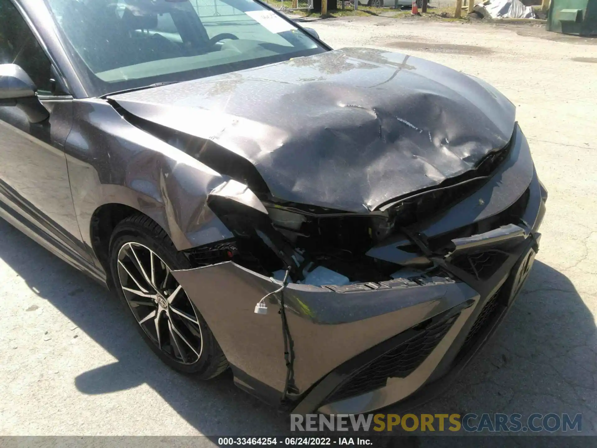 6 Photograph of a damaged car 4T1G11AK6MU444558 TOYOTA CAMRY 2021