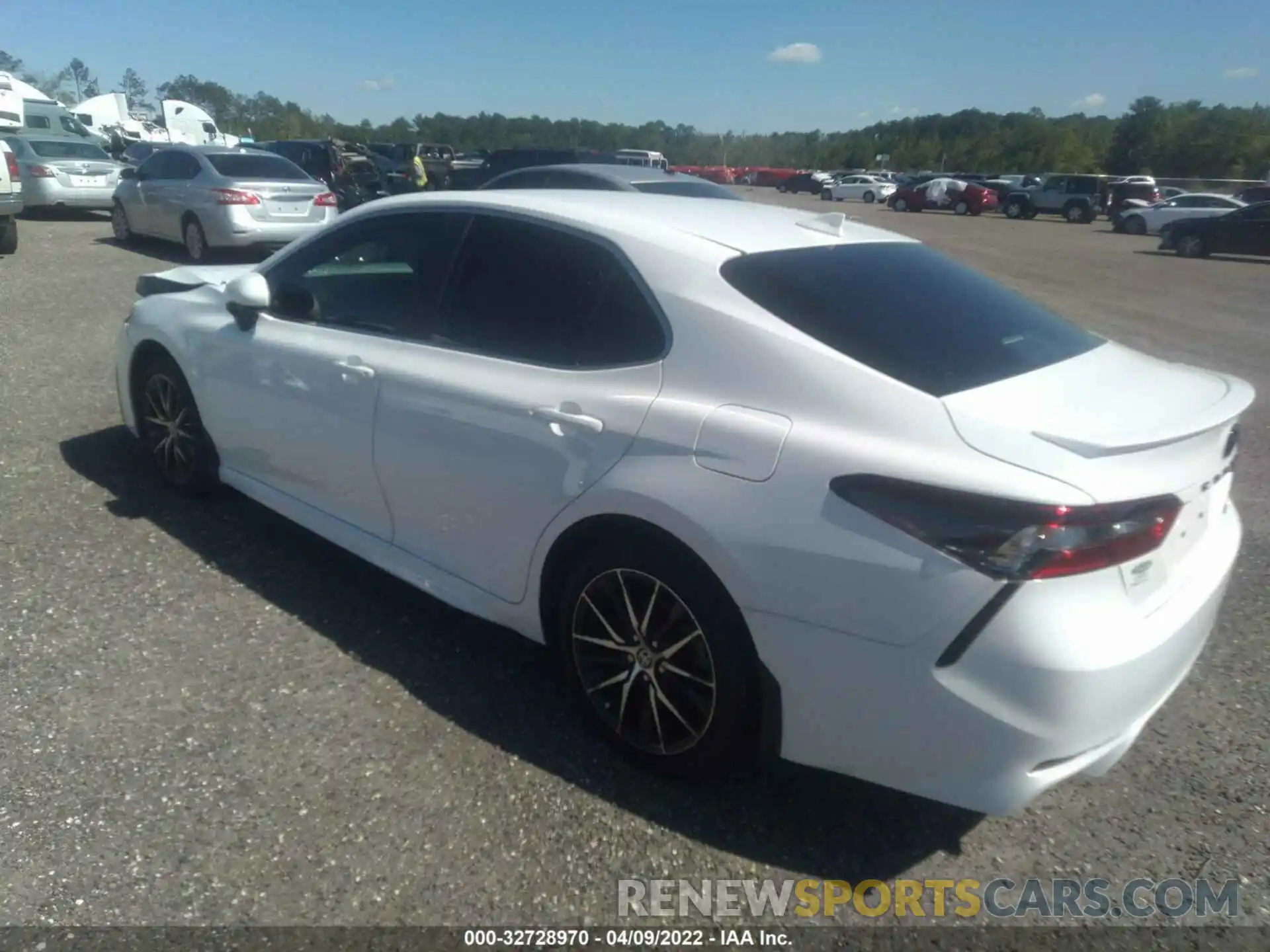 3 Photograph of a damaged car 4T1G11AK6MU450960 TOYOTA CAMRY 2021