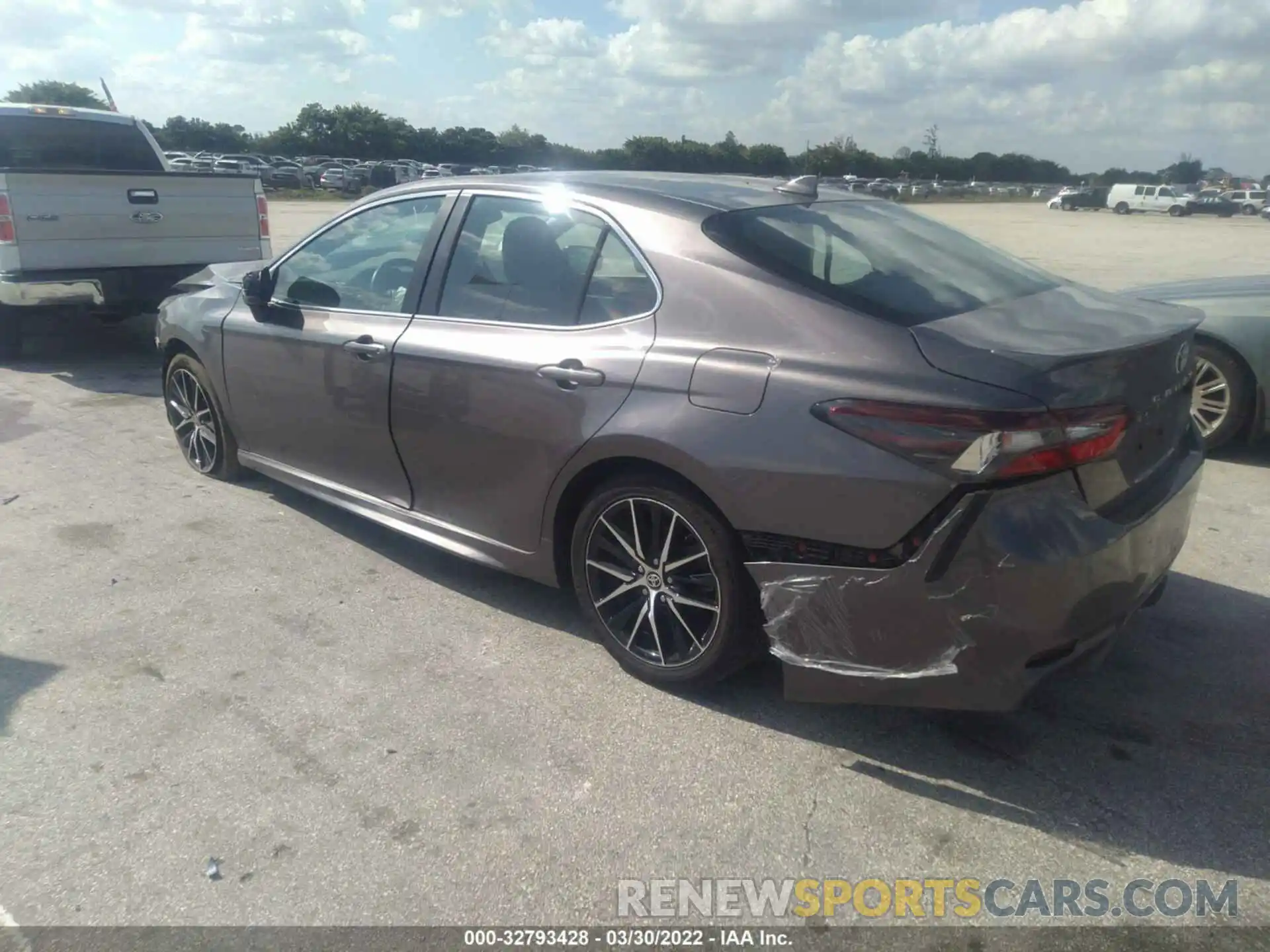 3 Photograph of a damaged car 4T1G11AK6MU476927 TOYOTA CAMRY 2021