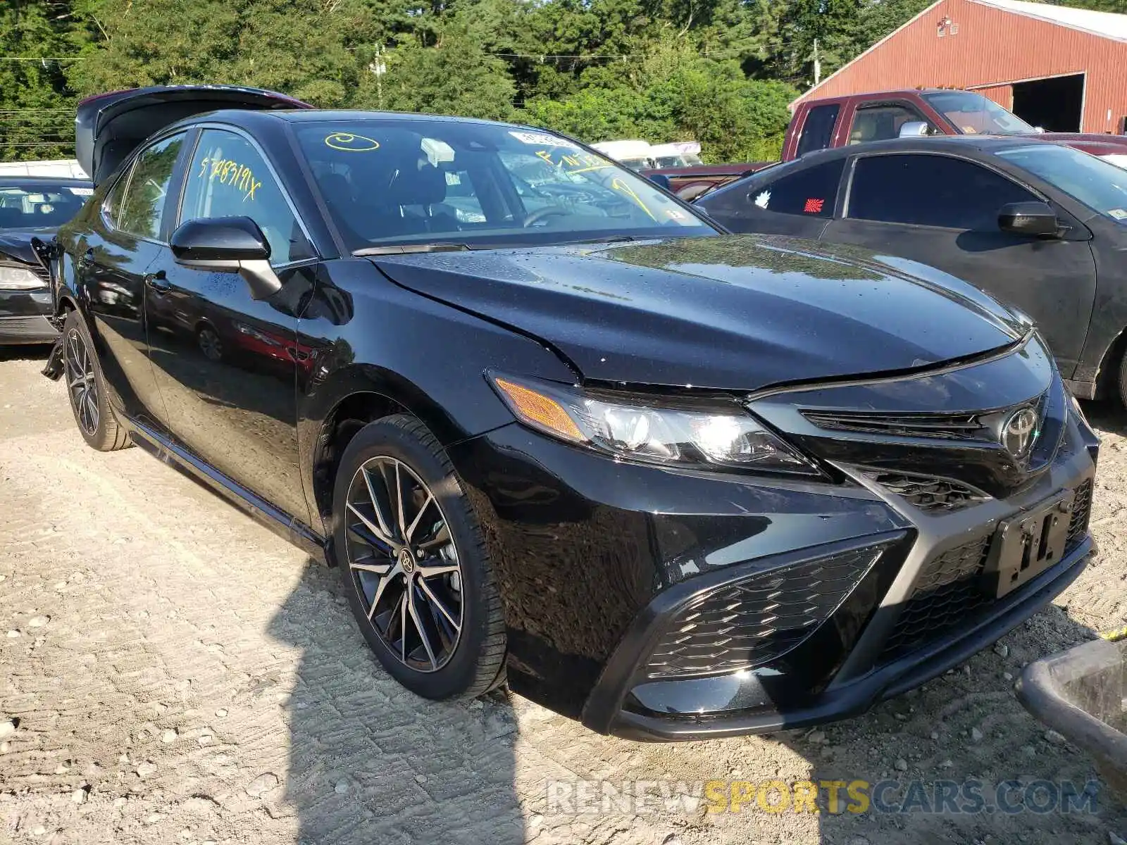 1 Photograph of a damaged car 4T1G11AK6MU477950 TOYOTA CAMRY 2021