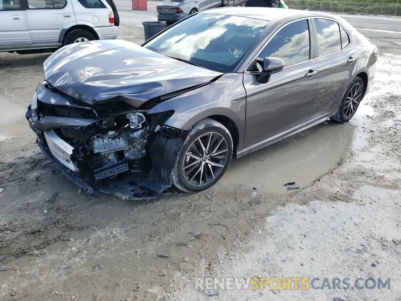 2 Photograph of a damaged car 4T1G11AK6MU487443 TOYOTA CAMRY 2021