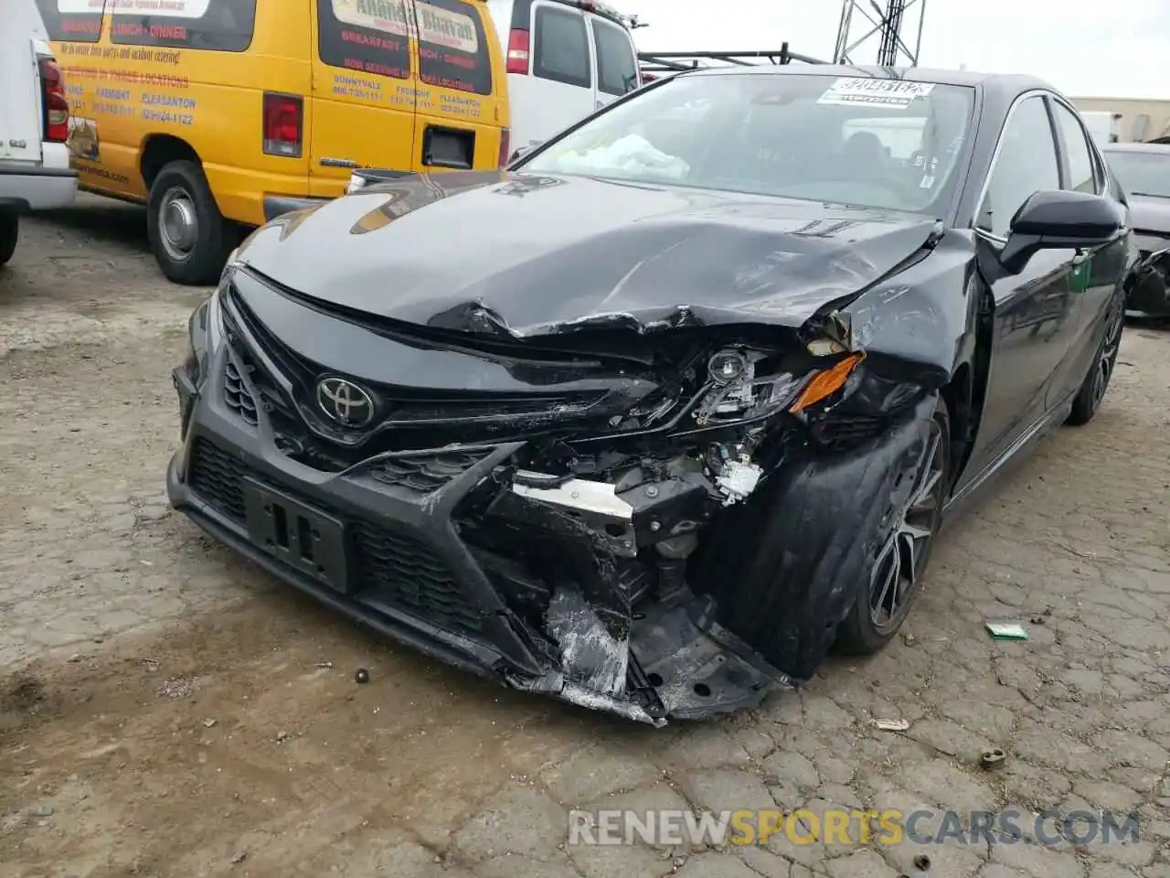 9 Photograph of a damaged car 4T1G11AK6MU490102 TOYOTA CAMRY 2021