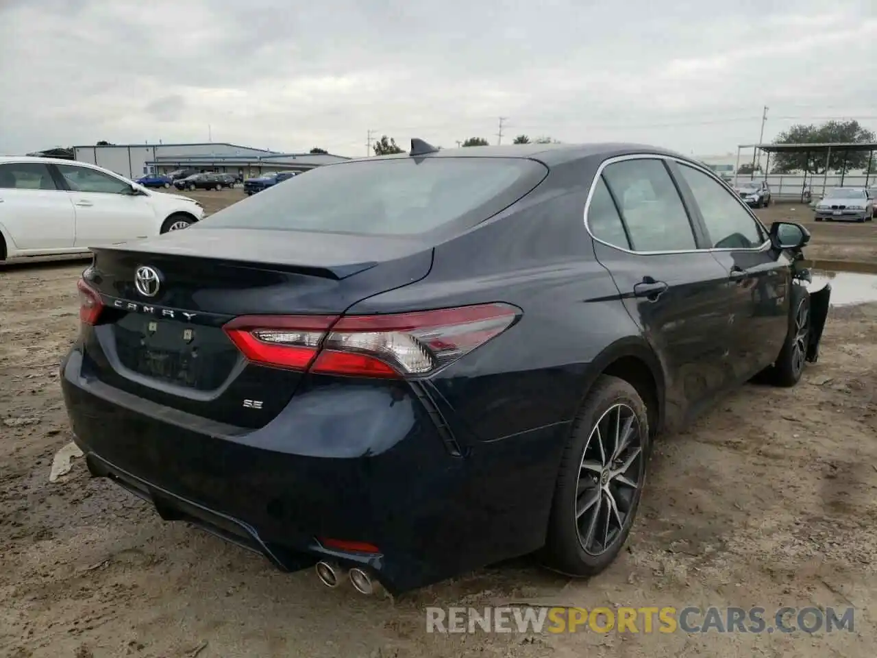 4 Photograph of a damaged car 4T1G11AK6MU494084 TOYOTA CAMRY 2021