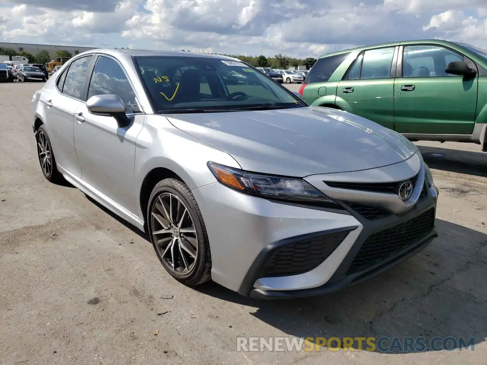 1 Photograph of a damaged car 4T1G11AK6MU514477 TOYOTA CAMRY 2021