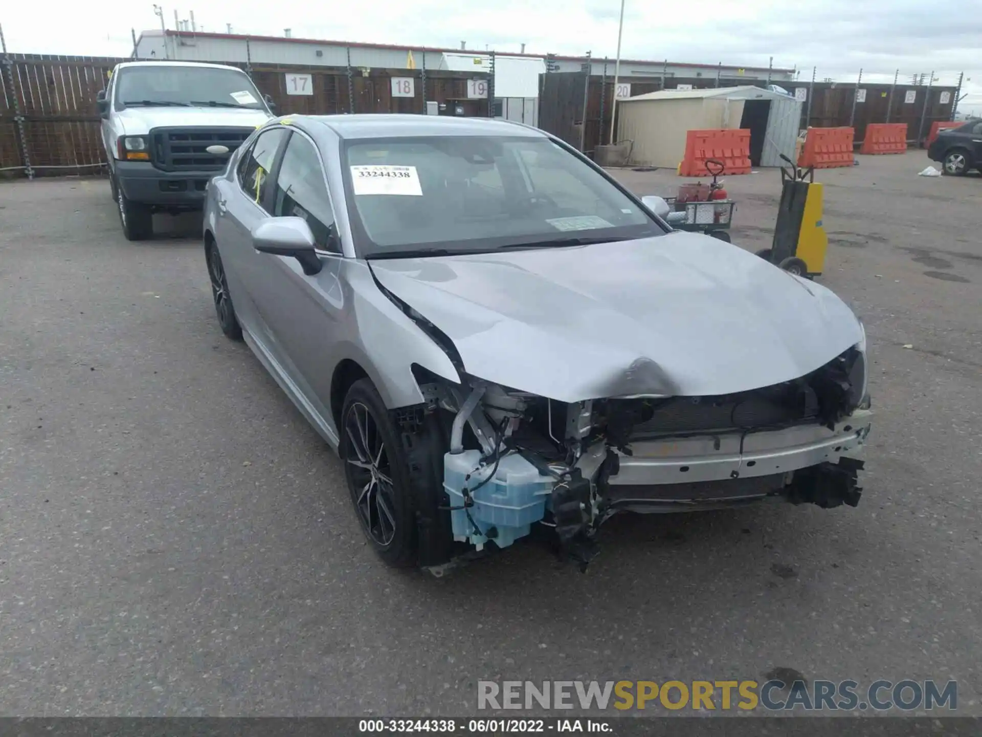 6 Photograph of a damaged car 4T1G11AK6MU518982 TOYOTA CAMRY 2021