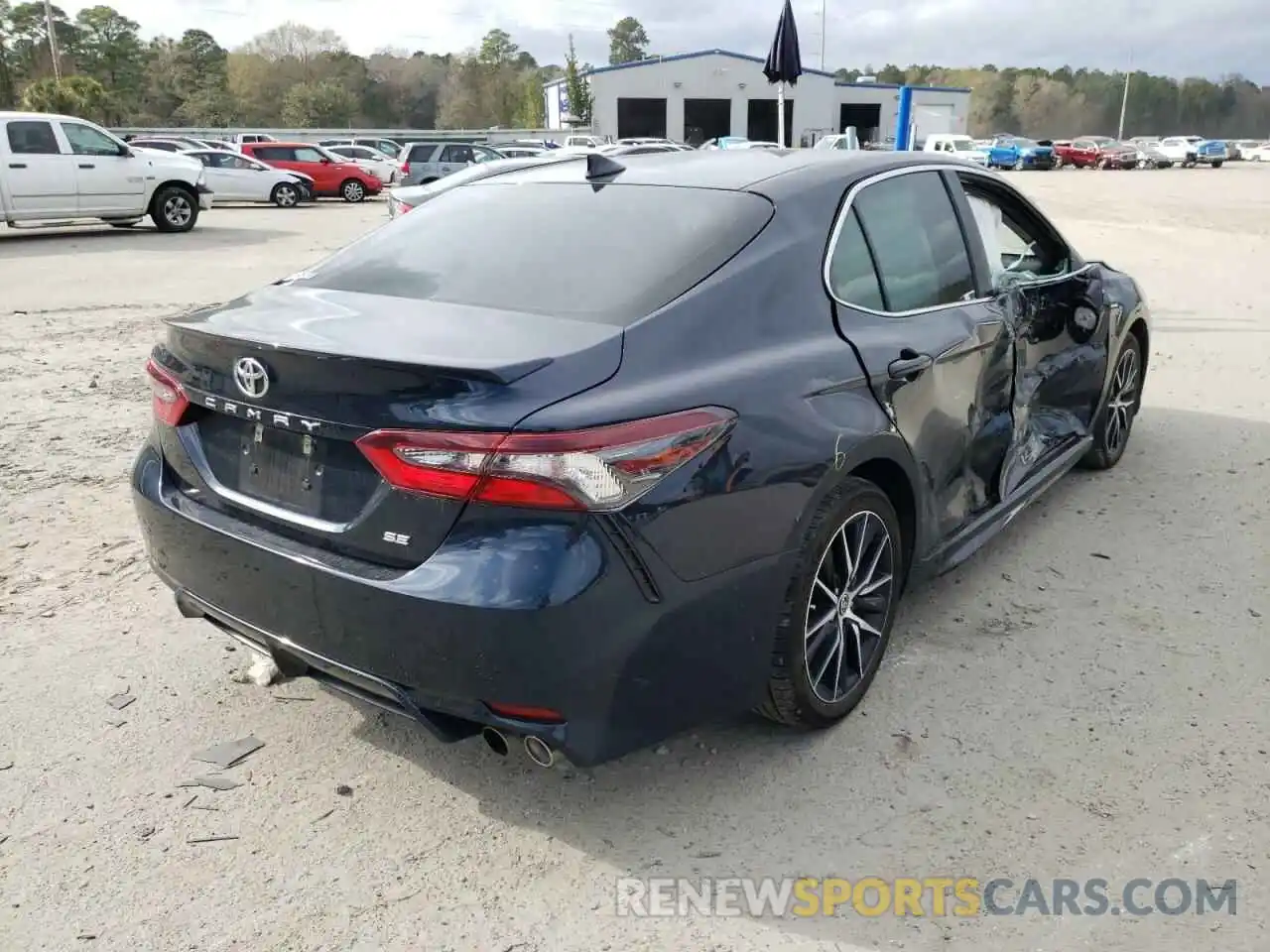 4 Photograph of a damaged car 4T1G11AK6MU520327 TOYOTA CAMRY 2021