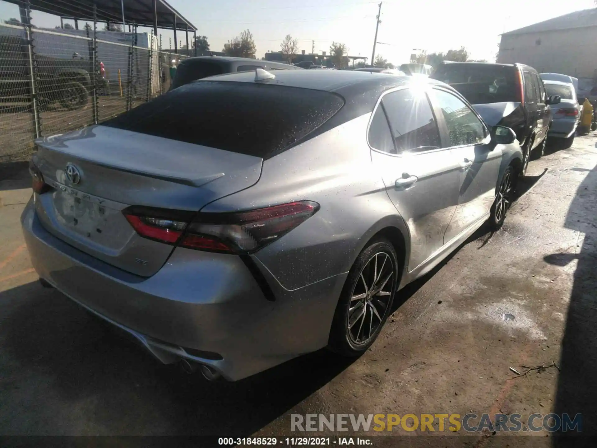 4 Photograph of a damaged car 4T1G11AK6MU535703 TOYOTA CAMRY 2021