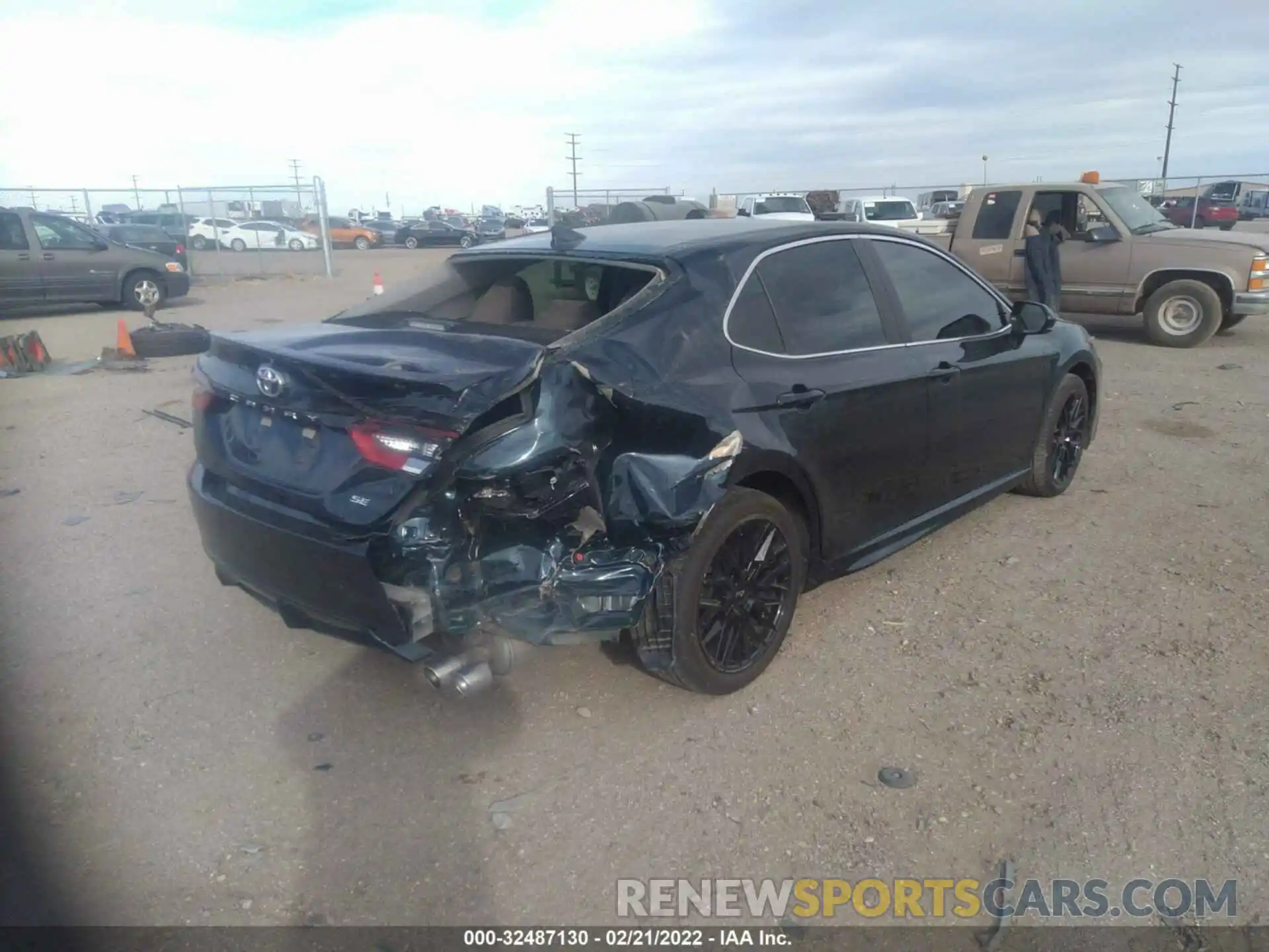 6 Photograph of a damaged car 4T1G11AK6MU536298 TOYOTA CAMRY 2021