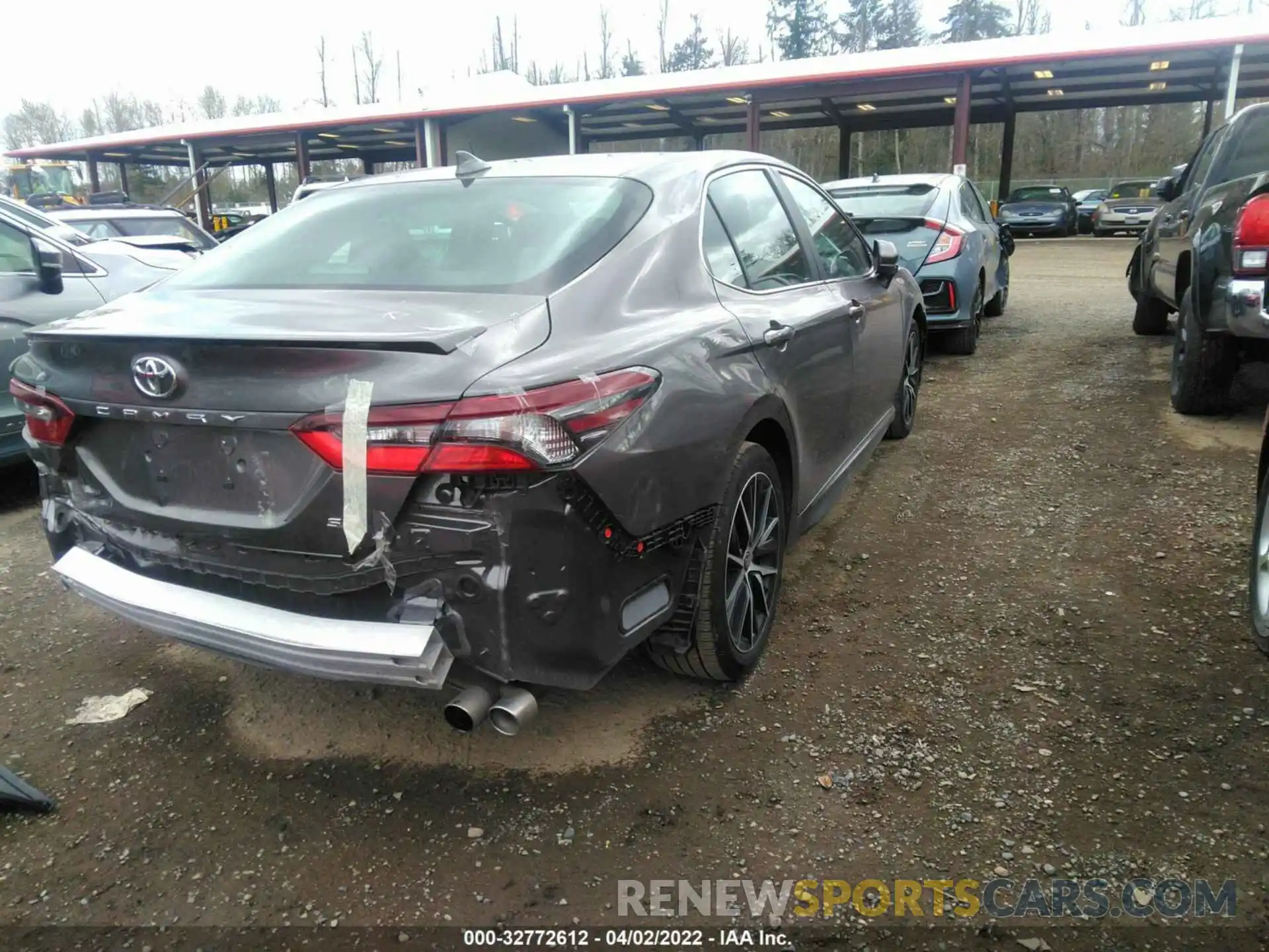 4 Photograph of a damaged car 4T1G11AK6MU550671 TOYOTA CAMRY 2021