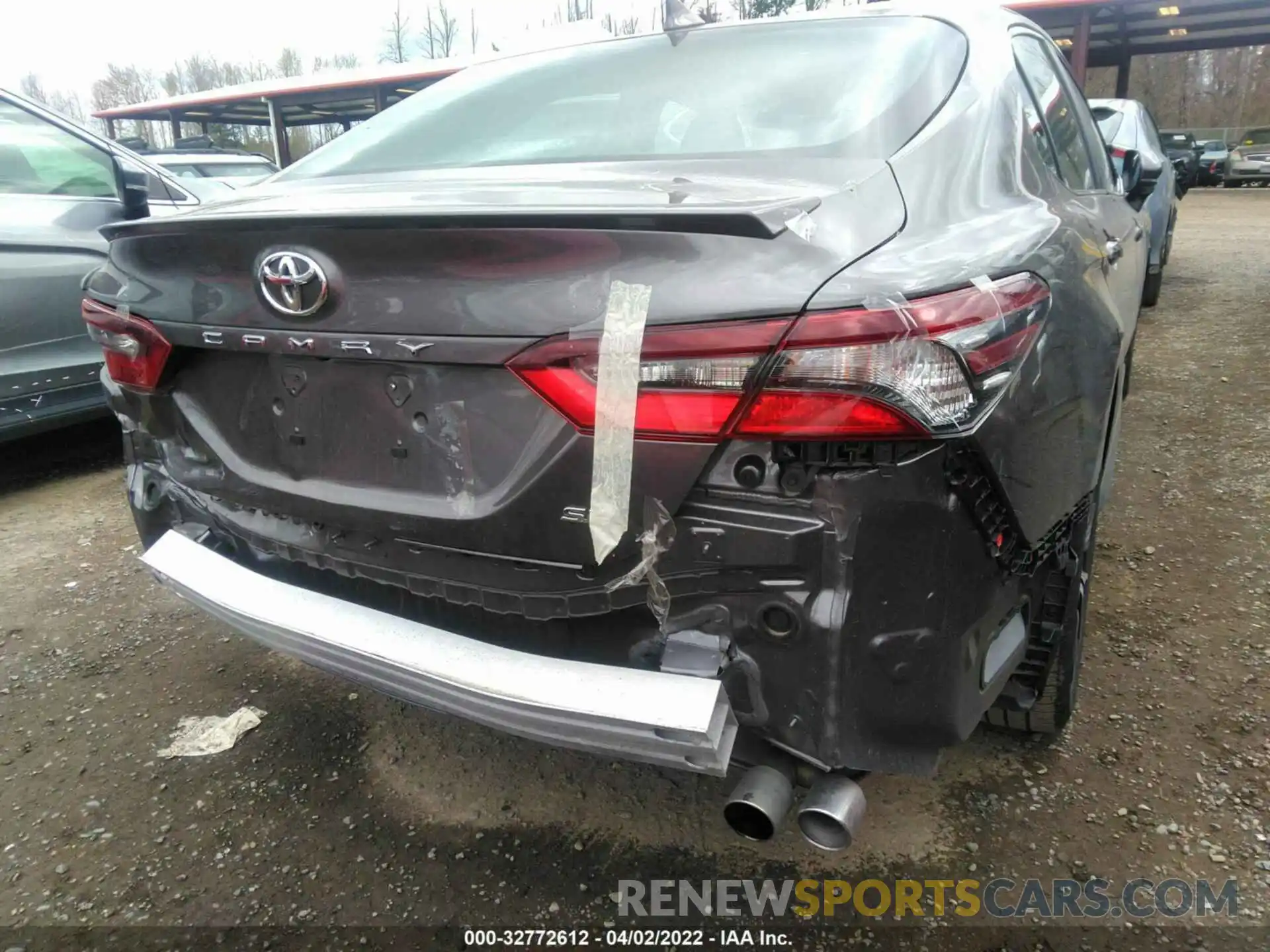 6 Photograph of a damaged car 4T1G11AK6MU550671 TOYOTA CAMRY 2021