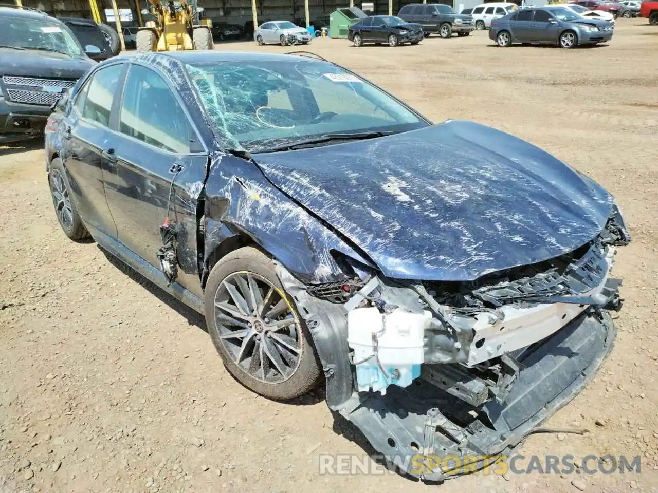 1 Photograph of a damaged car 4T1G11AK6MU552100 TOYOTA CAMRY 2021