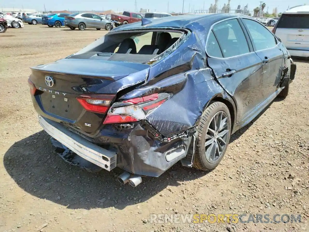 4 Photograph of a damaged car 4T1G11AK6MU552100 TOYOTA CAMRY 2021