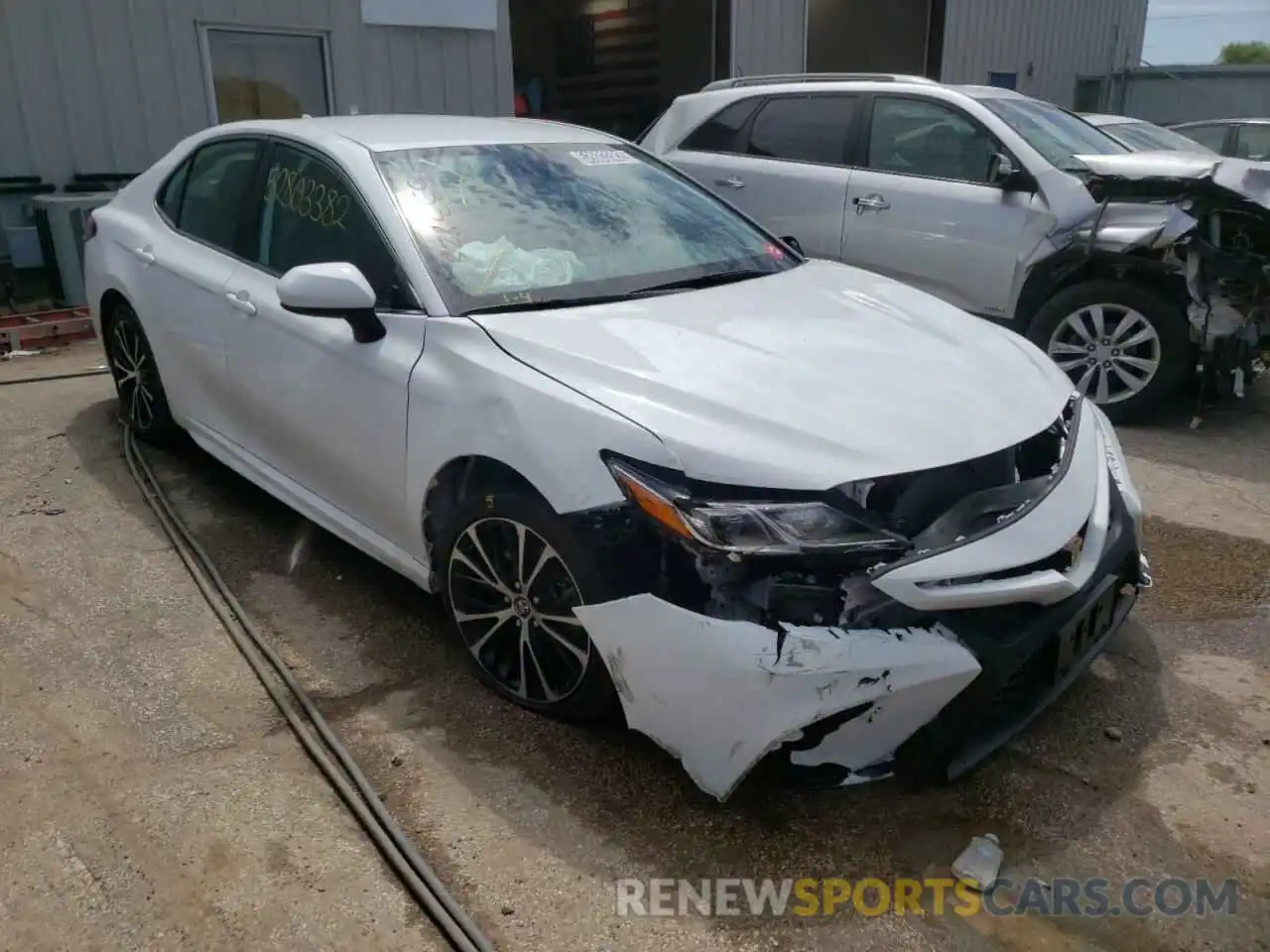 1 Photograph of a damaged car 4T1G11AK6MU553828 TOYOTA CAMRY 2021