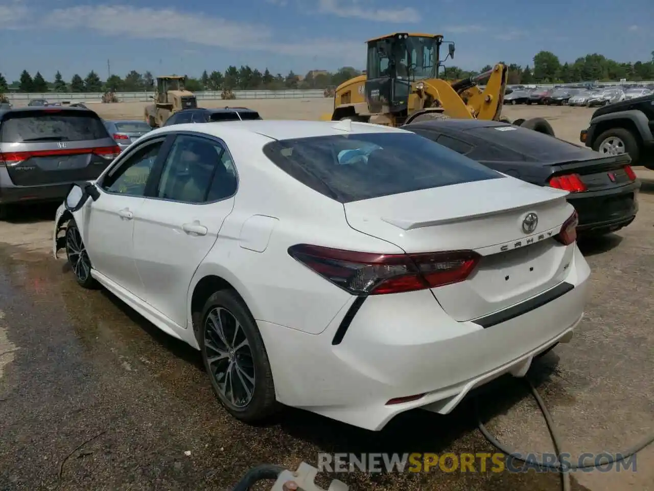 3 Photograph of a damaged car 4T1G11AK6MU553828 TOYOTA CAMRY 2021