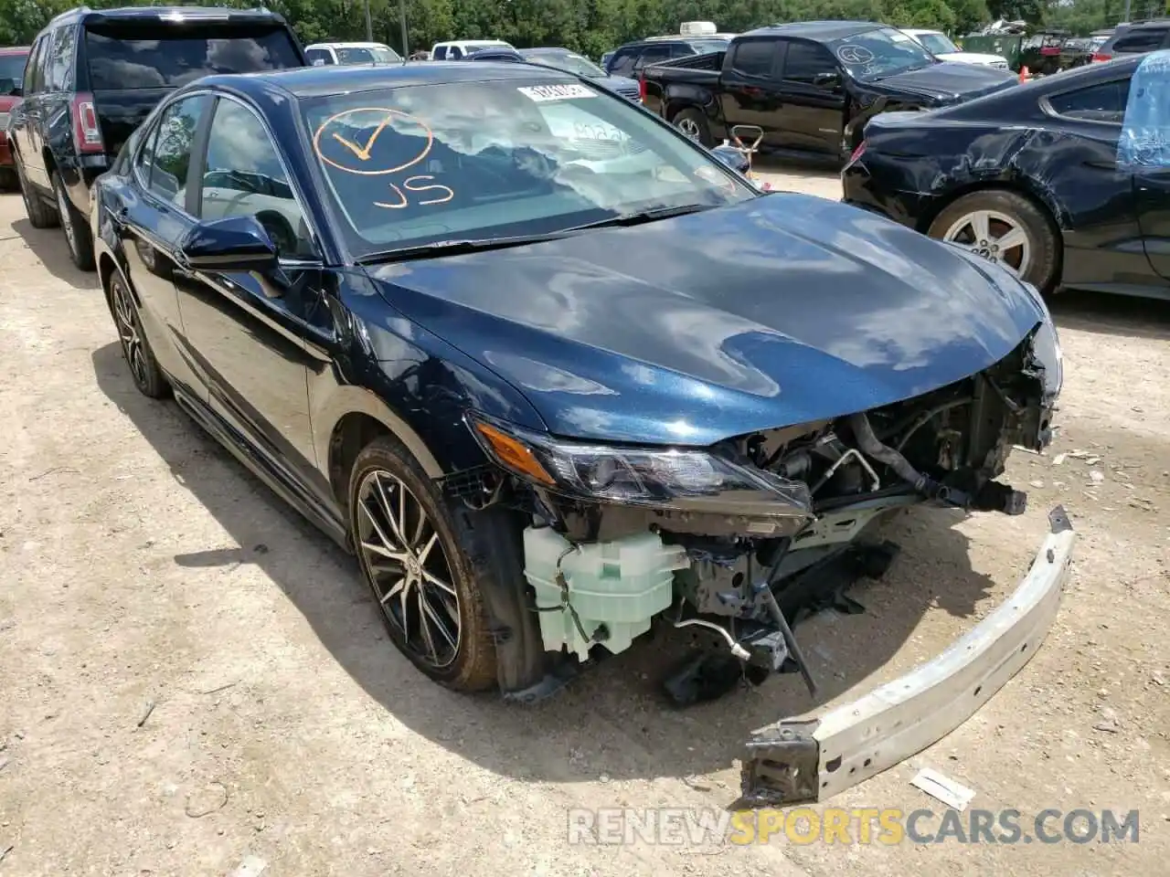 1 Photograph of a damaged car 4T1G11AK6MU556678 TOYOTA CAMRY 2021