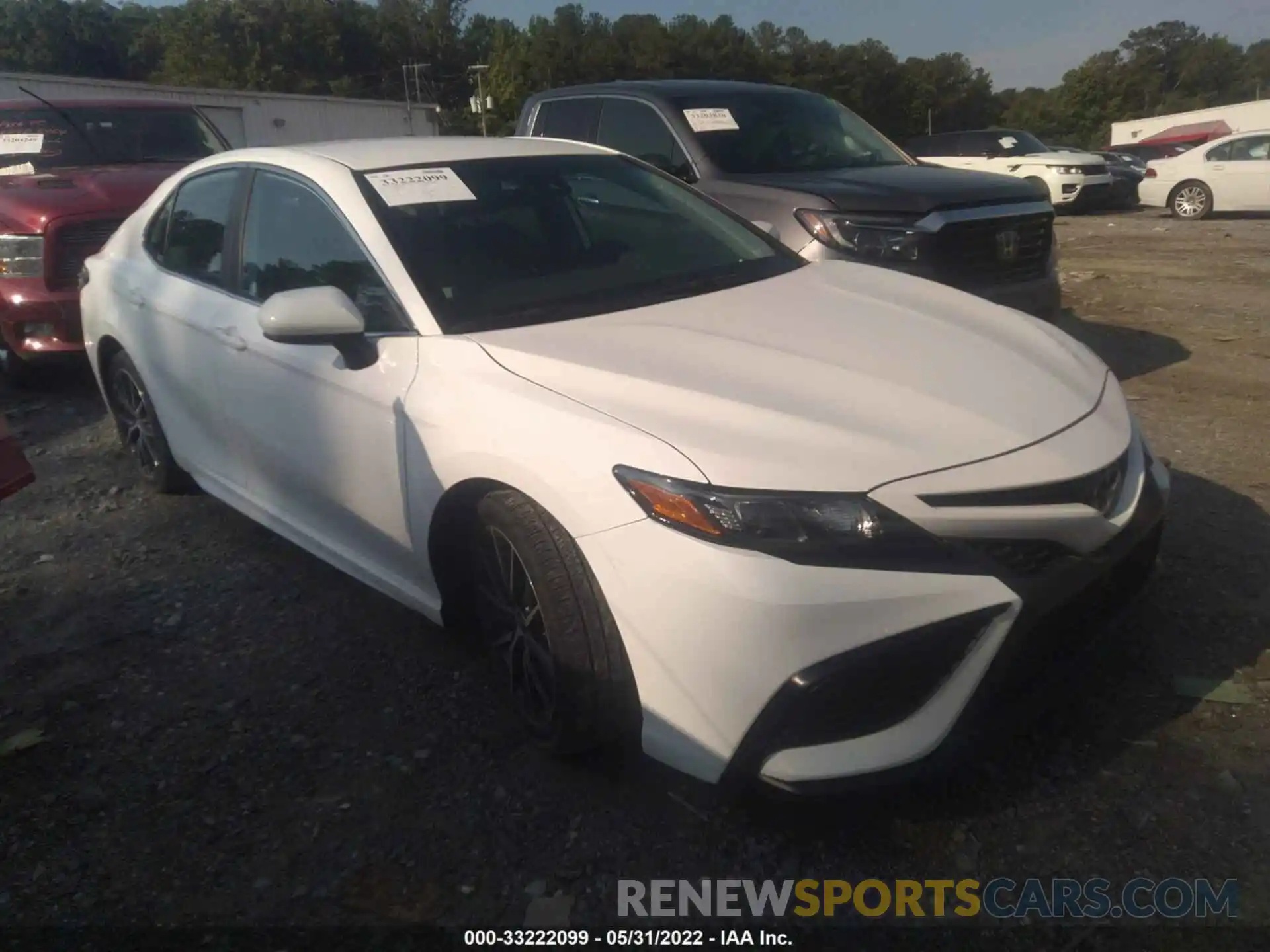 1 Photograph of a damaged car 4T1G11AK6MU557703 TOYOTA CAMRY 2021