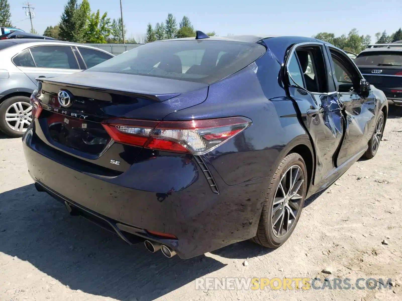 4 Photograph of a damaged car 4T1G11AK6MU561377 TOYOTA CAMRY 2021