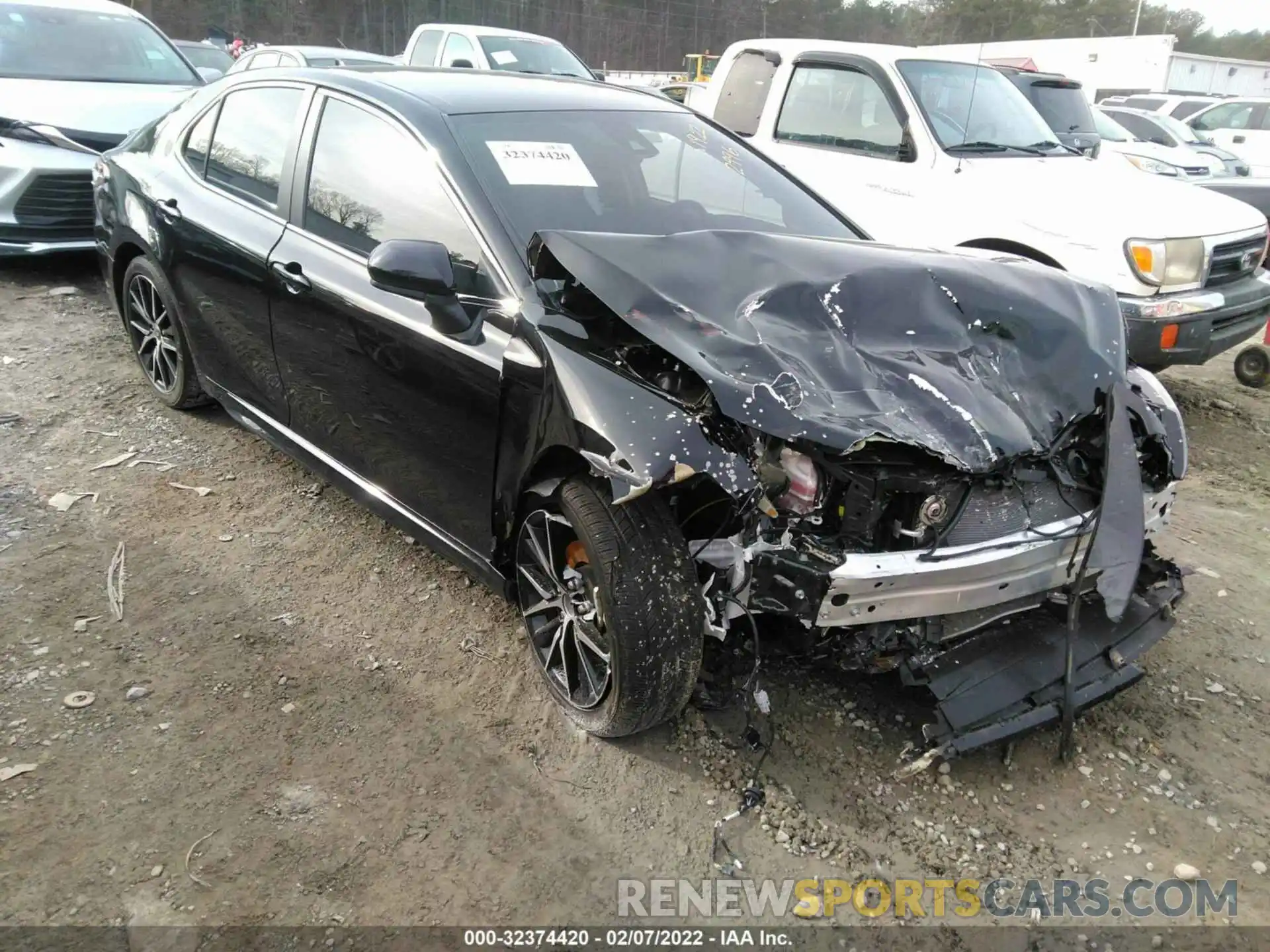 1 Photograph of a damaged car 4T1G11AK6MU562996 TOYOTA CAMRY 2021