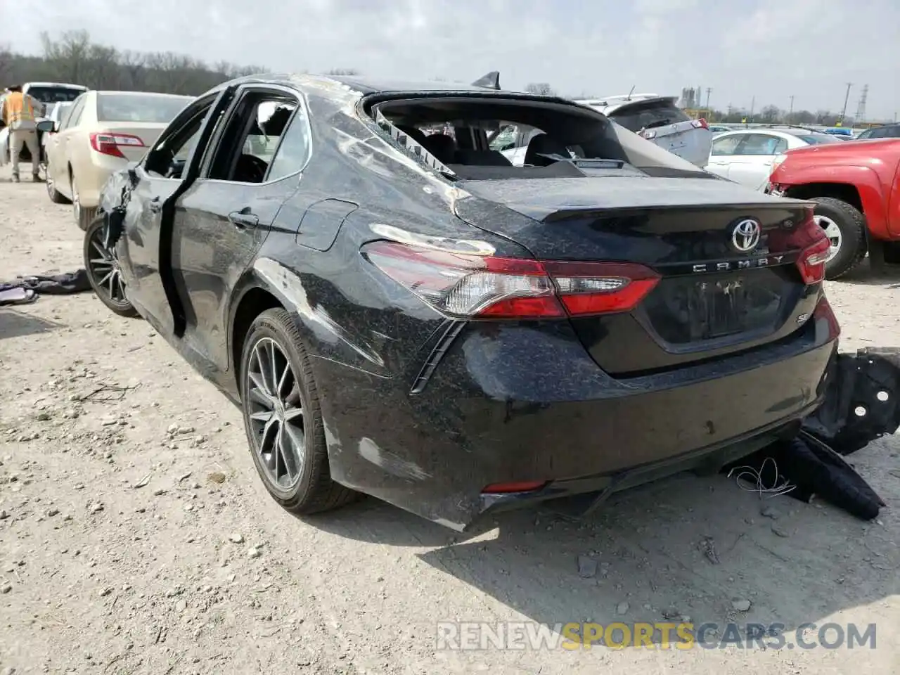 3 Photograph of a damaged car 4T1G11AK6MU564084 TOYOTA CAMRY 2021