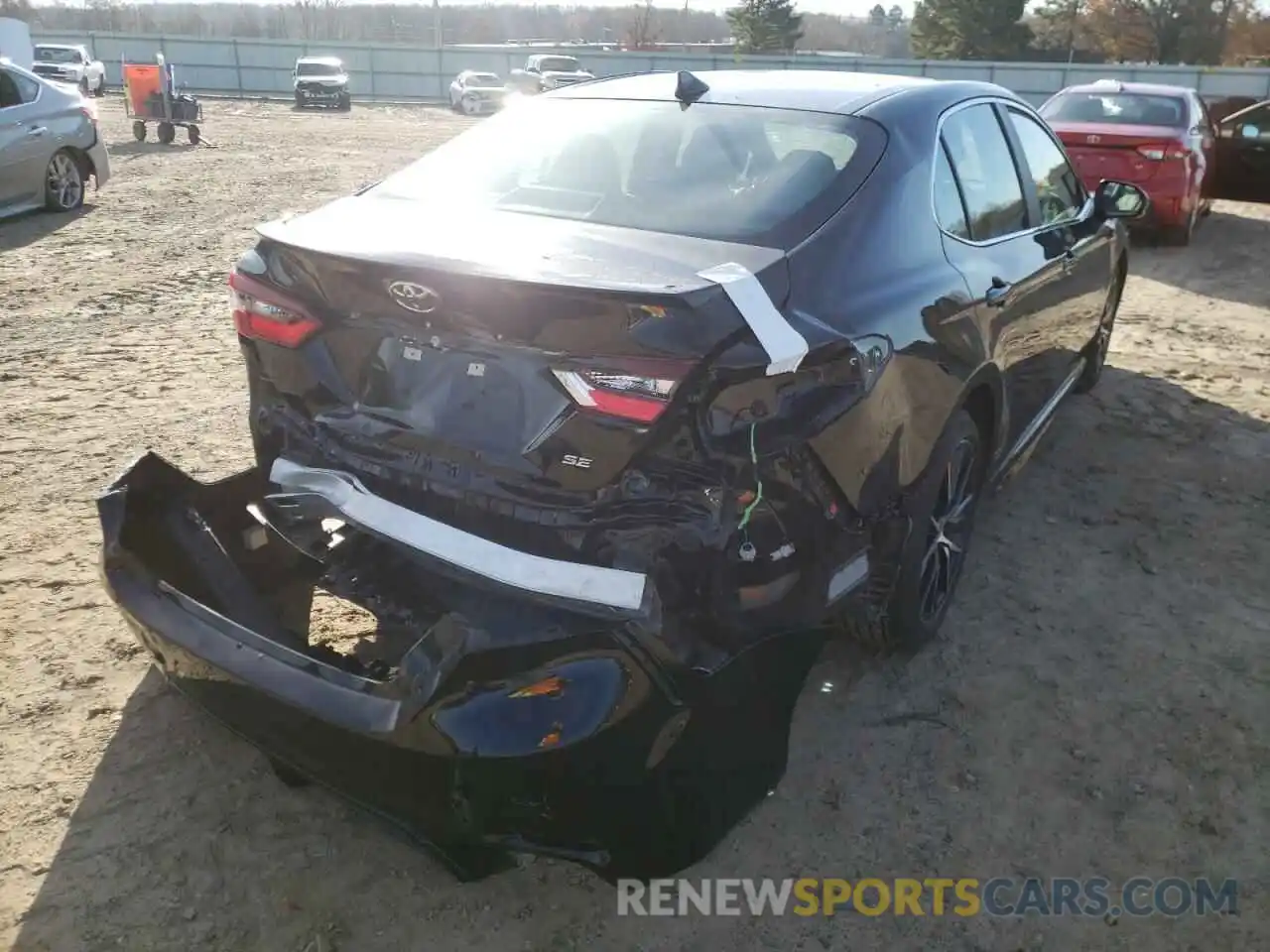 4 Photograph of a damaged car 4T1G11AK6MU570841 TOYOTA CAMRY 2021