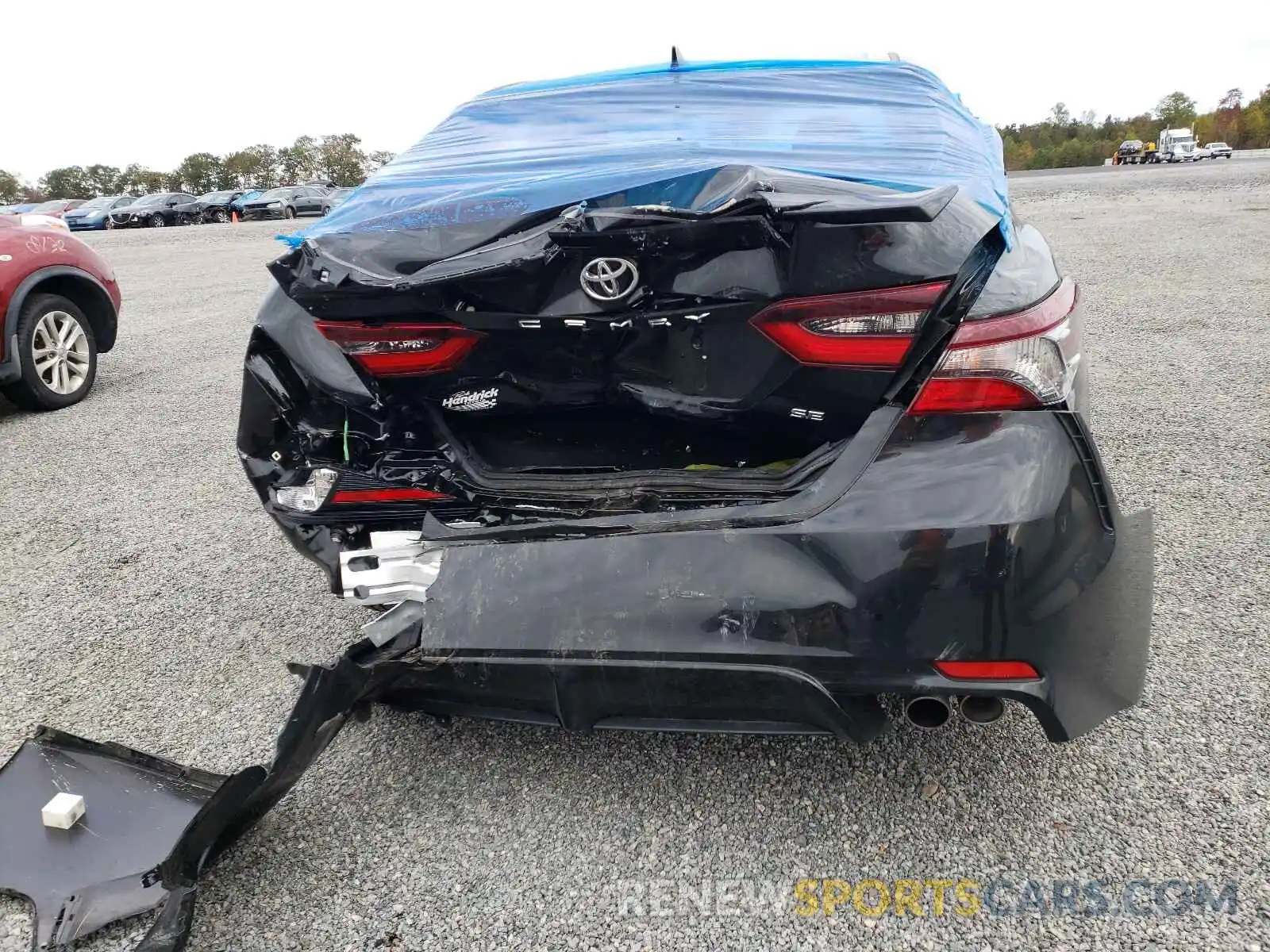 9 Photograph of a damaged car 4T1G11AK6MU572072 TOYOTA CAMRY 2021