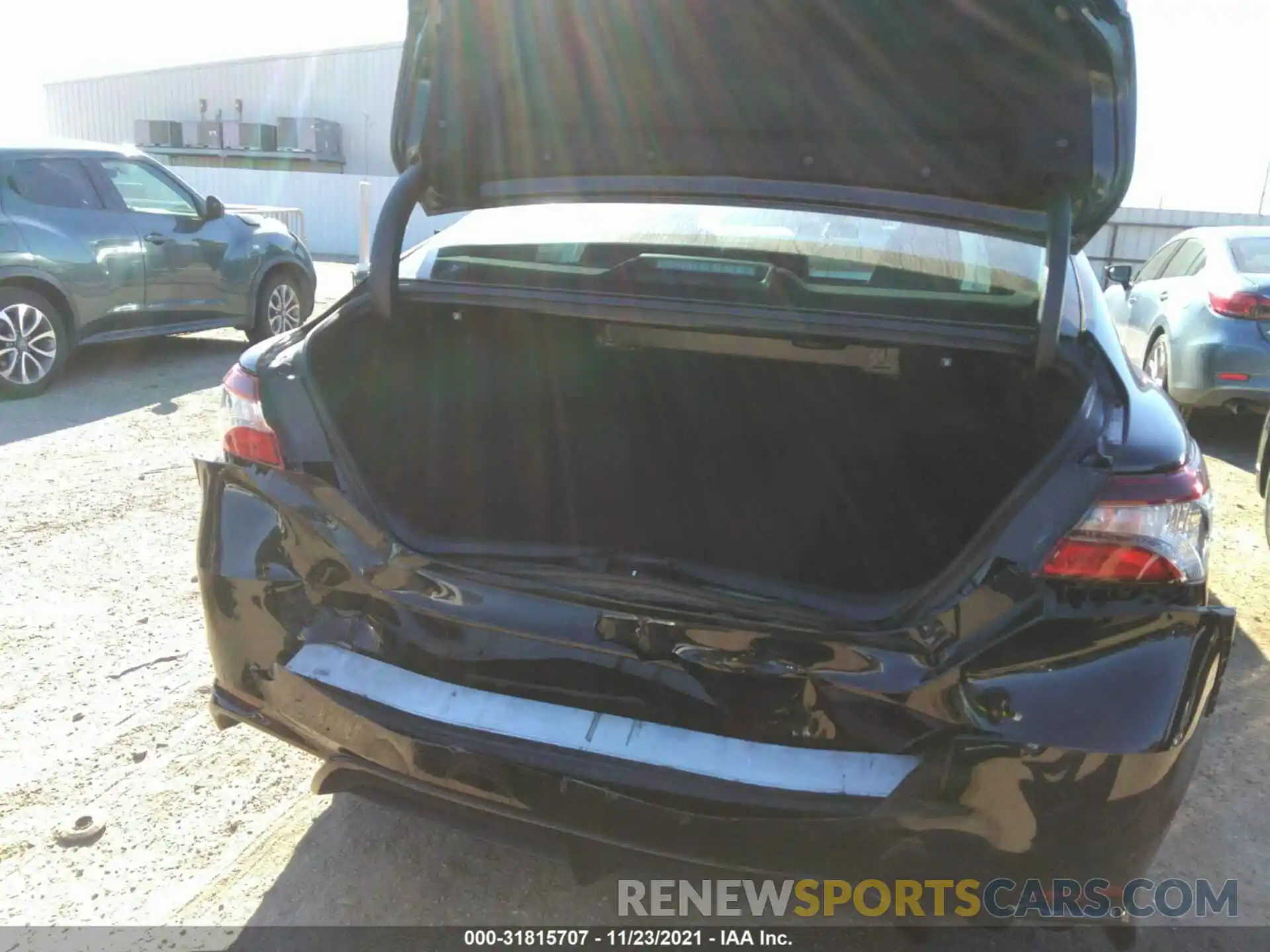 6 Photograph of a damaged car 4T1G11AK6MU573464 TOYOTA CAMRY 2021