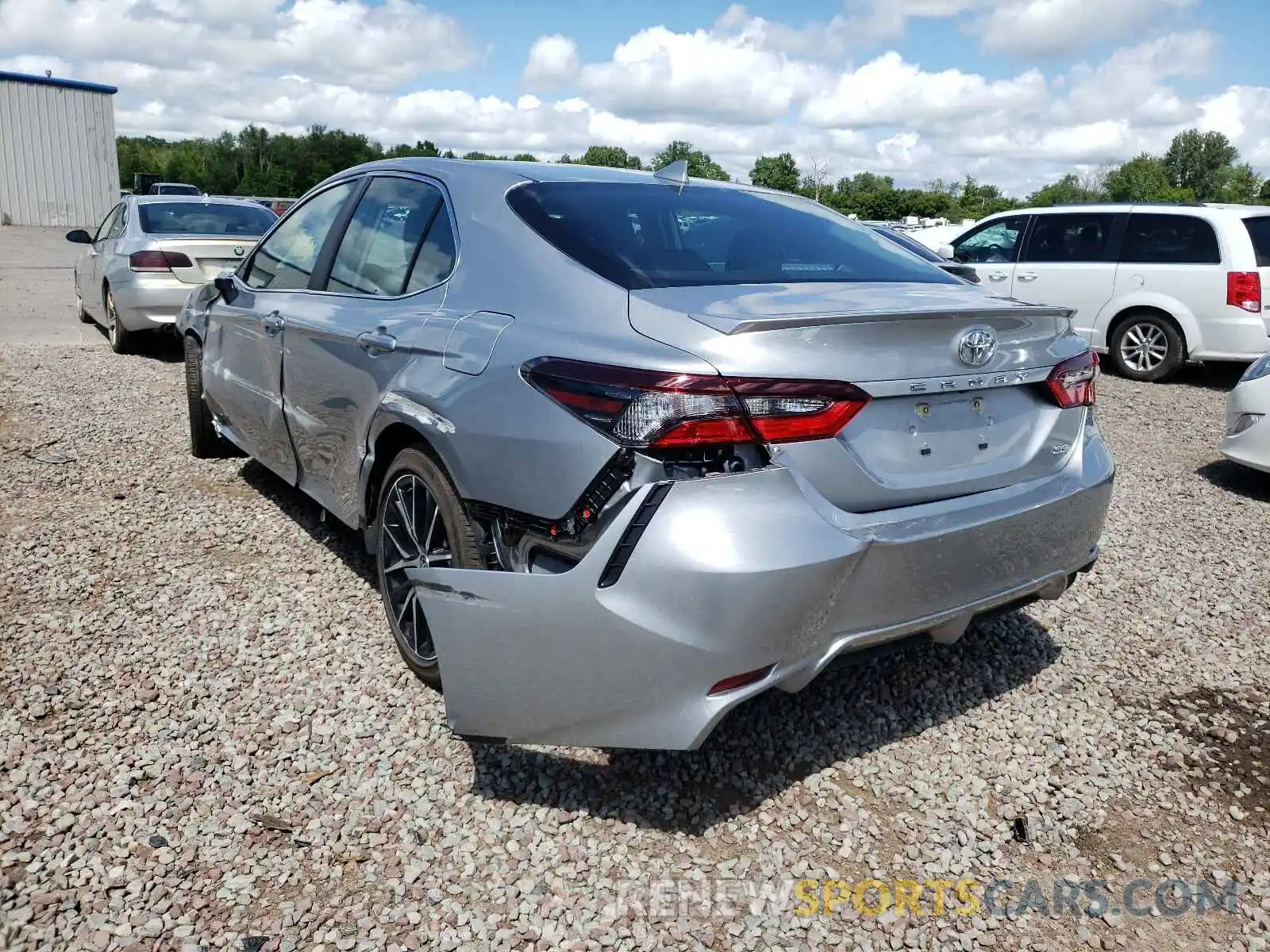 3 Photograph of a damaged car 4T1G11AK6MU573609 TOYOTA CAMRY 2021