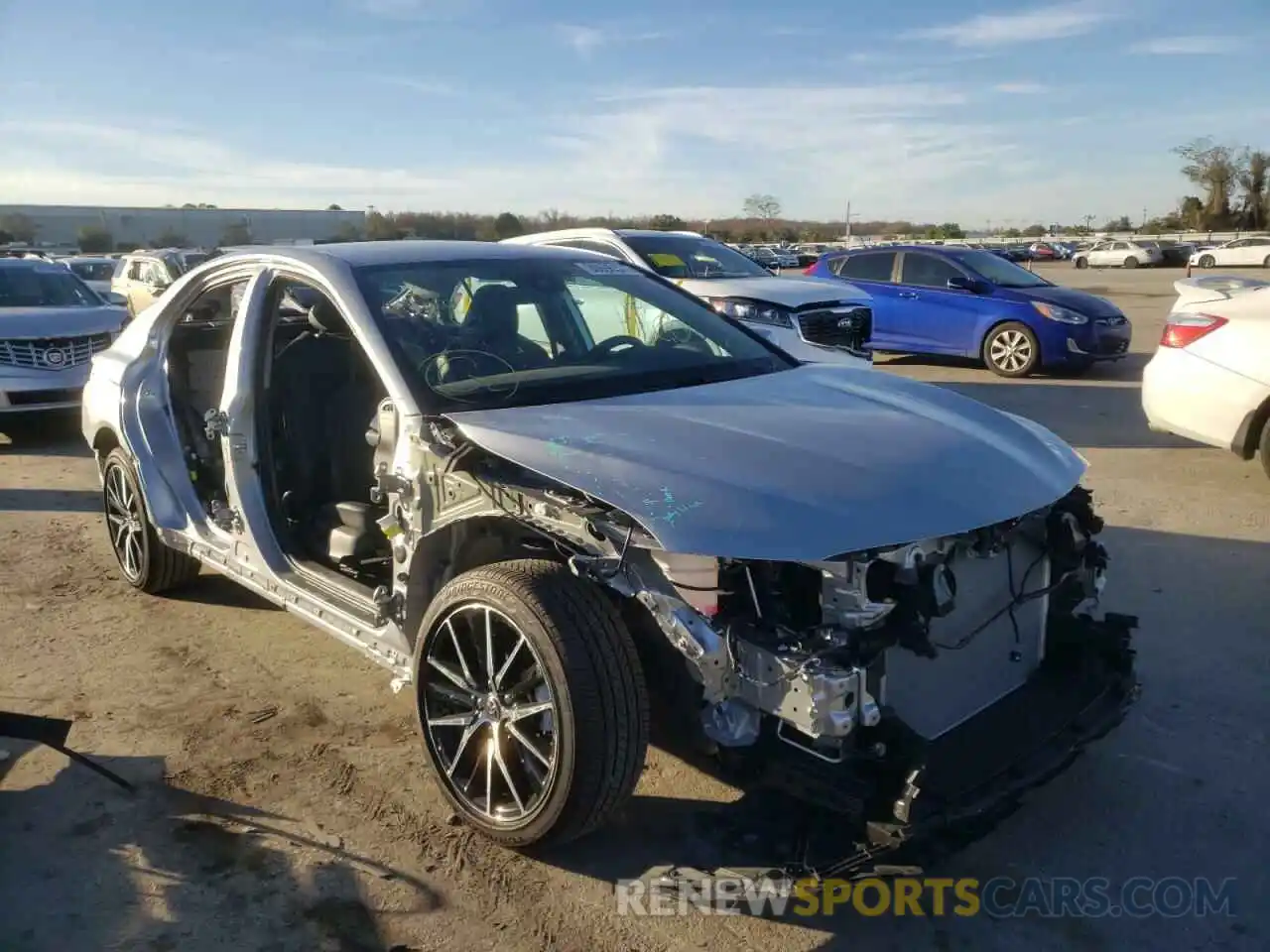 1 Photograph of a damaged car 4T1G11AK6MU575960 TOYOTA CAMRY 2021