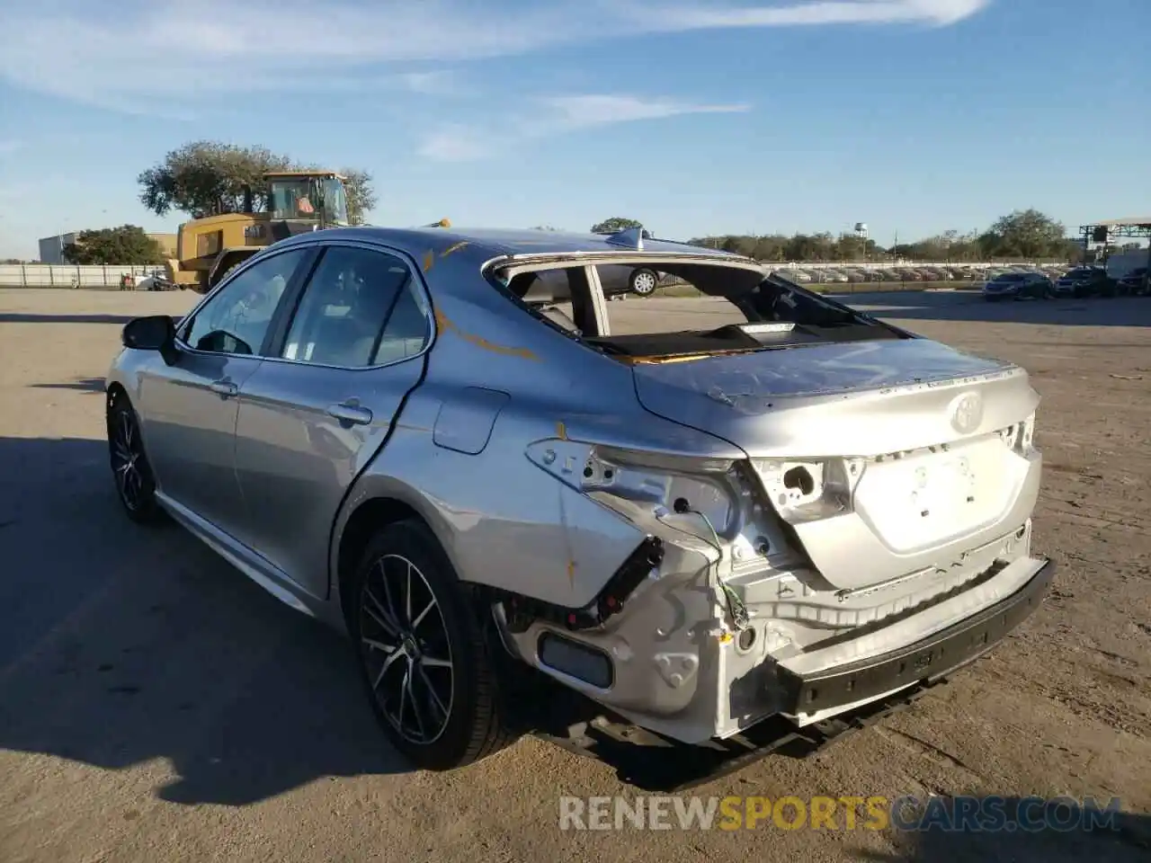 3 Photograph of a damaged car 4T1G11AK6MU575960 TOYOTA CAMRY 2021