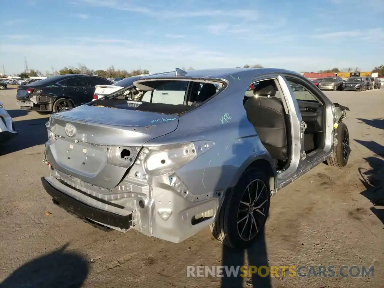 4 Photograph of a damaged car 4T1G11AK6MU575960 TOYOTA CAMRY 2021