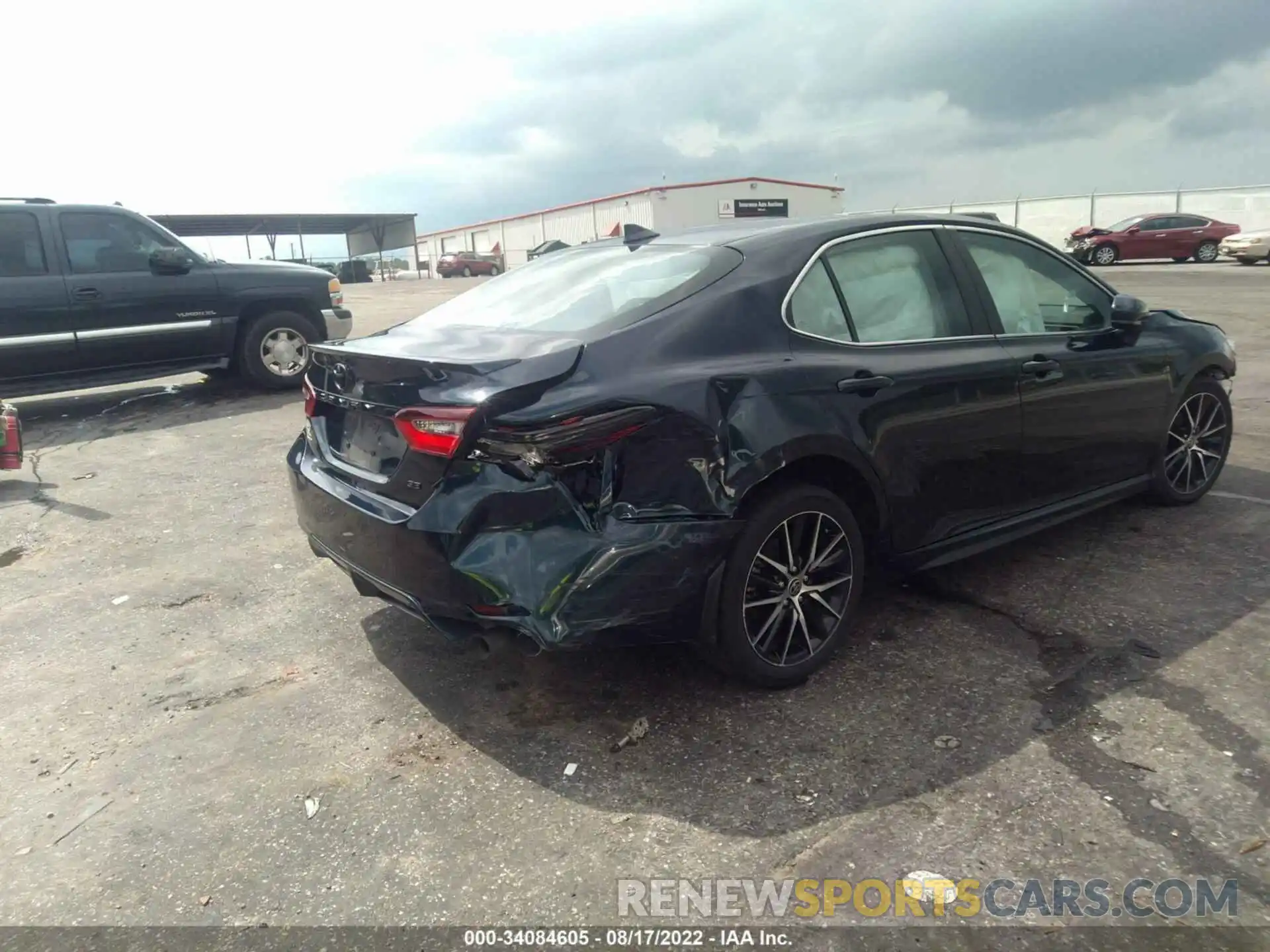 4 Photograph of a damaged car 4T1G11AK6MU577627 TOYOTA CAMRY 2021