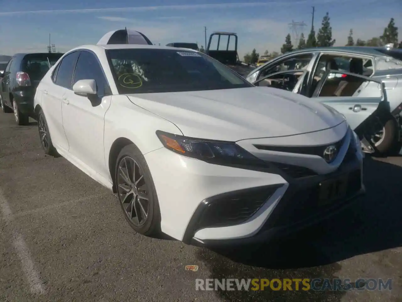 1 Photograph of a damaged car 4T1G11AK6MU578888 TOYOTA CAMRY 2021