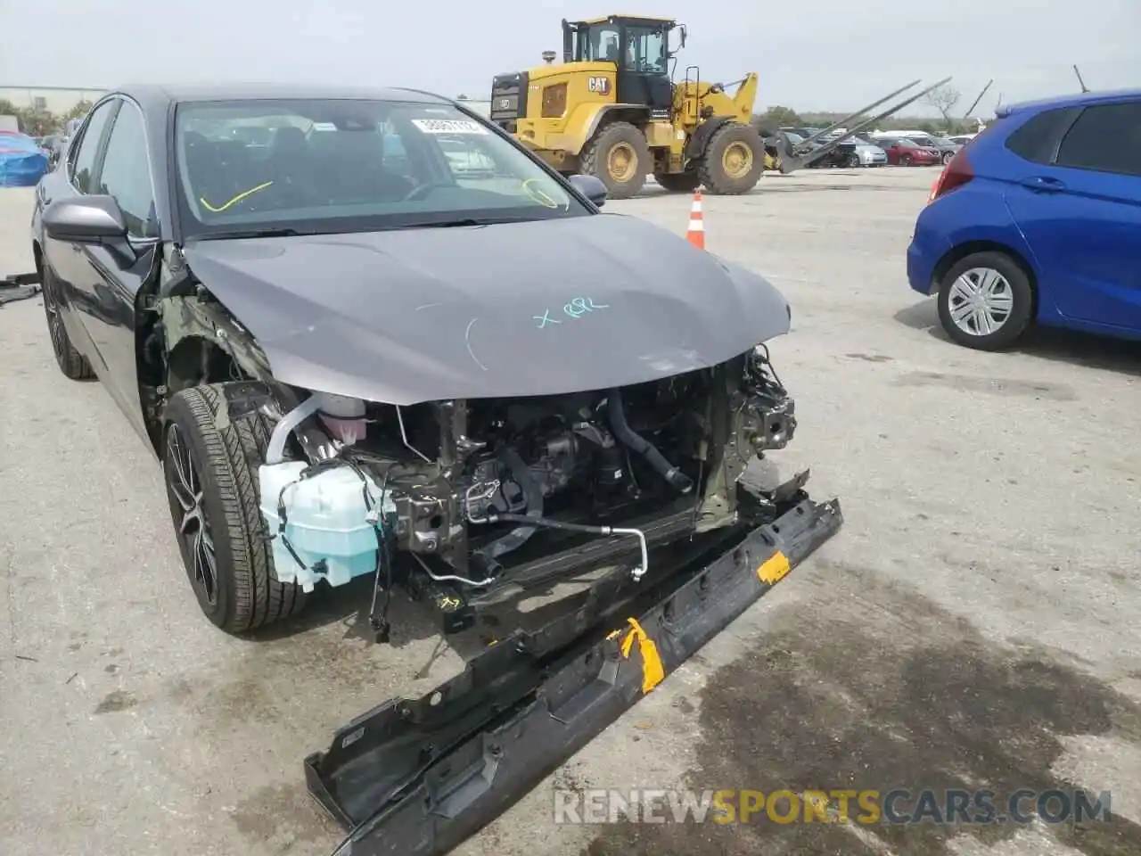 9 Photograph of a damaged car 4T1G11AK6MU582231 TOYOTA CAMRY 2021