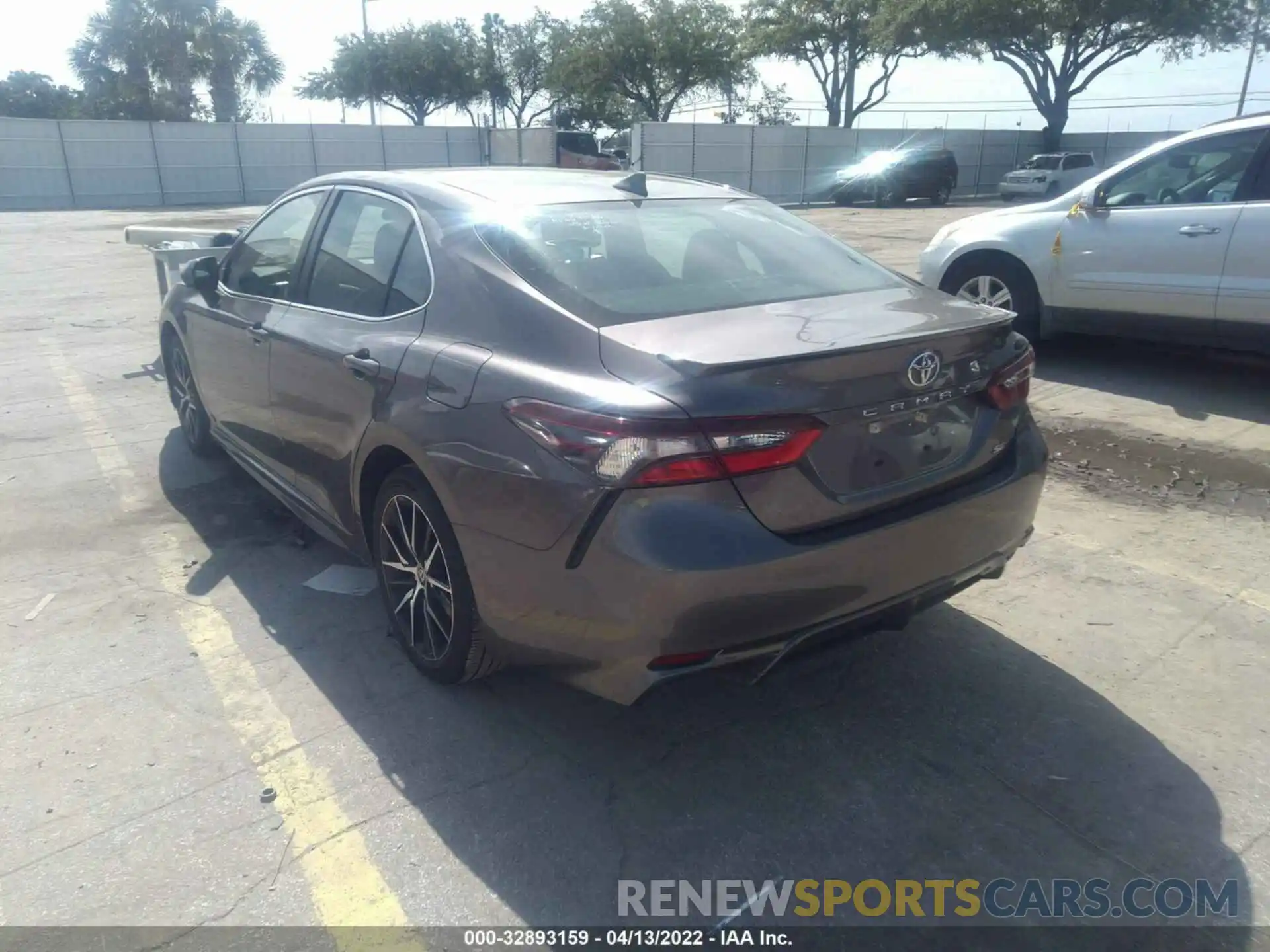 3 Photograph of a damaged car 4T1G11AK6MU585467 TOYOTA CAMRY 2021