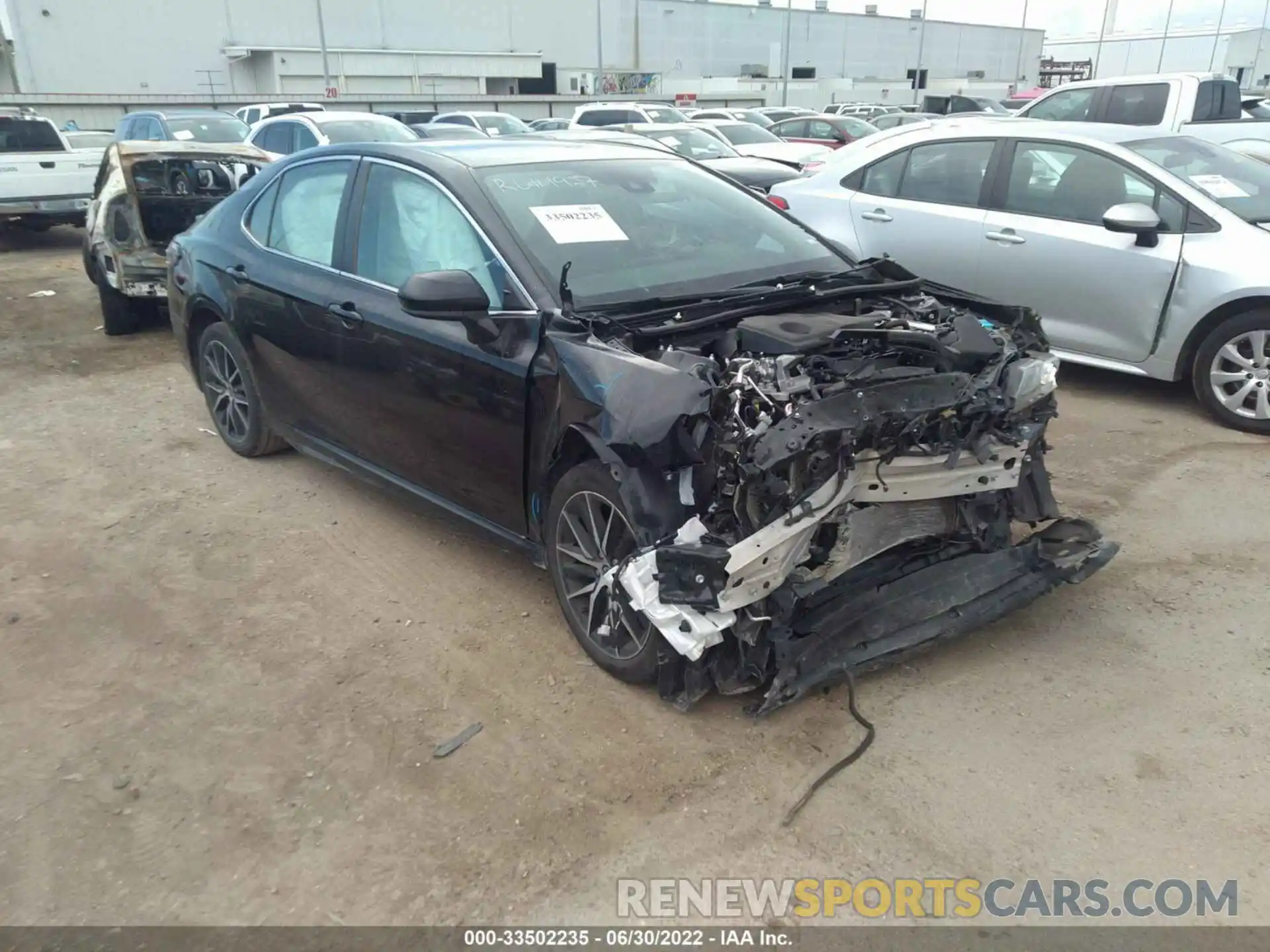 1 Photograph of a damaged car 4T1G11AK6MU588921 TOYOTA CAMRY 2021