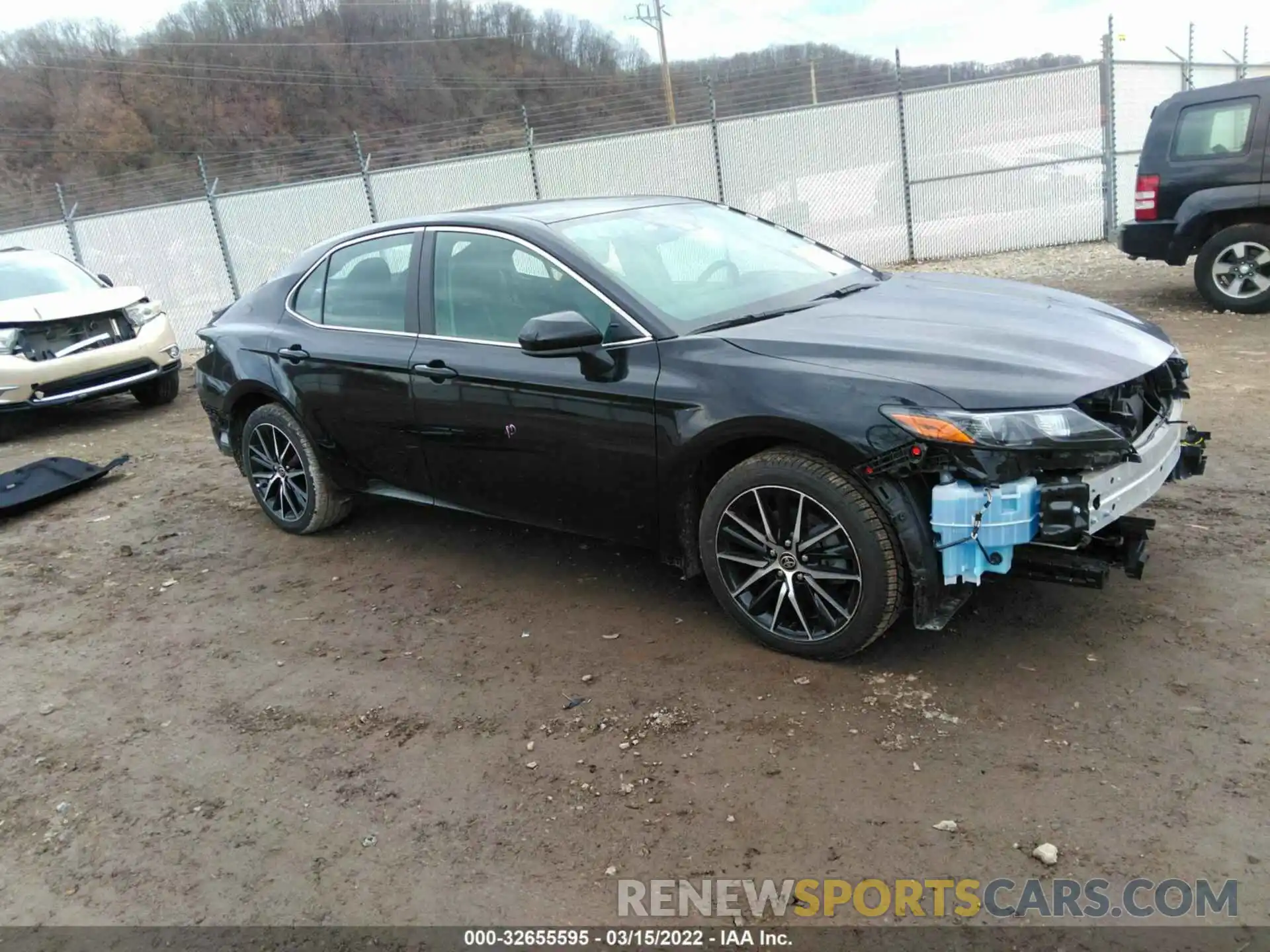 1 Photograph of a damaged car 4T1G11AK6MU609847 TOYOTA CAMRY 2021