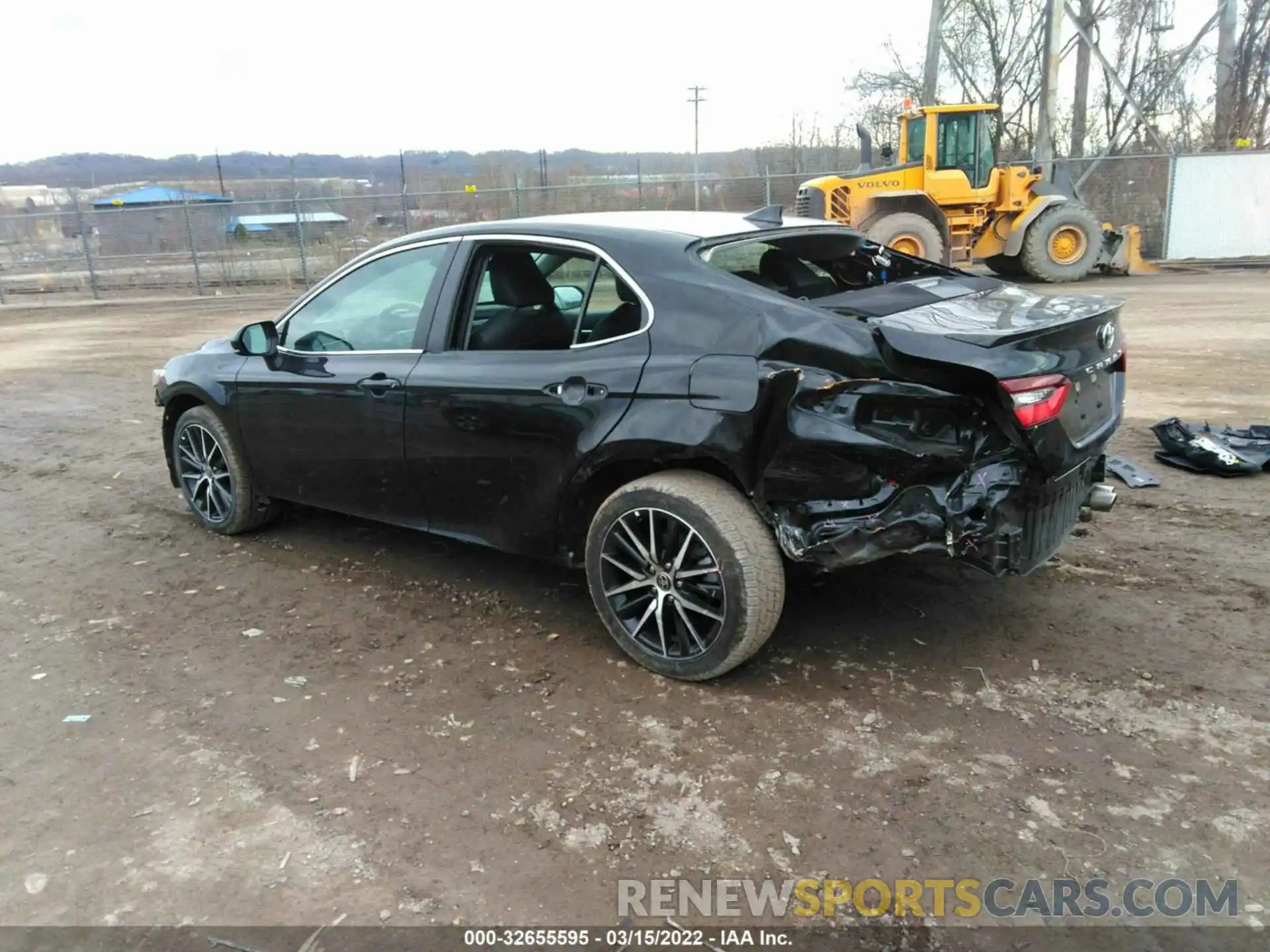 3 Photograph of a damaged car 4T1G11AK6MU609847 TOYOTA CAMRY 2021