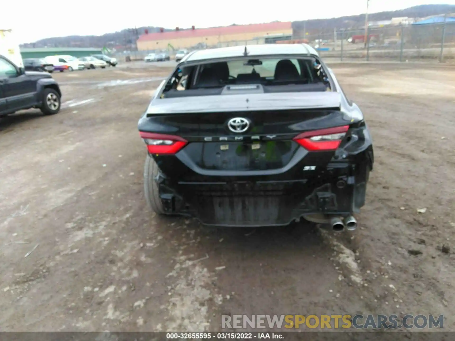 6 Photograph of a damaged car 4T1G11AK6MU609847 TOYOTA CAMRY 2021