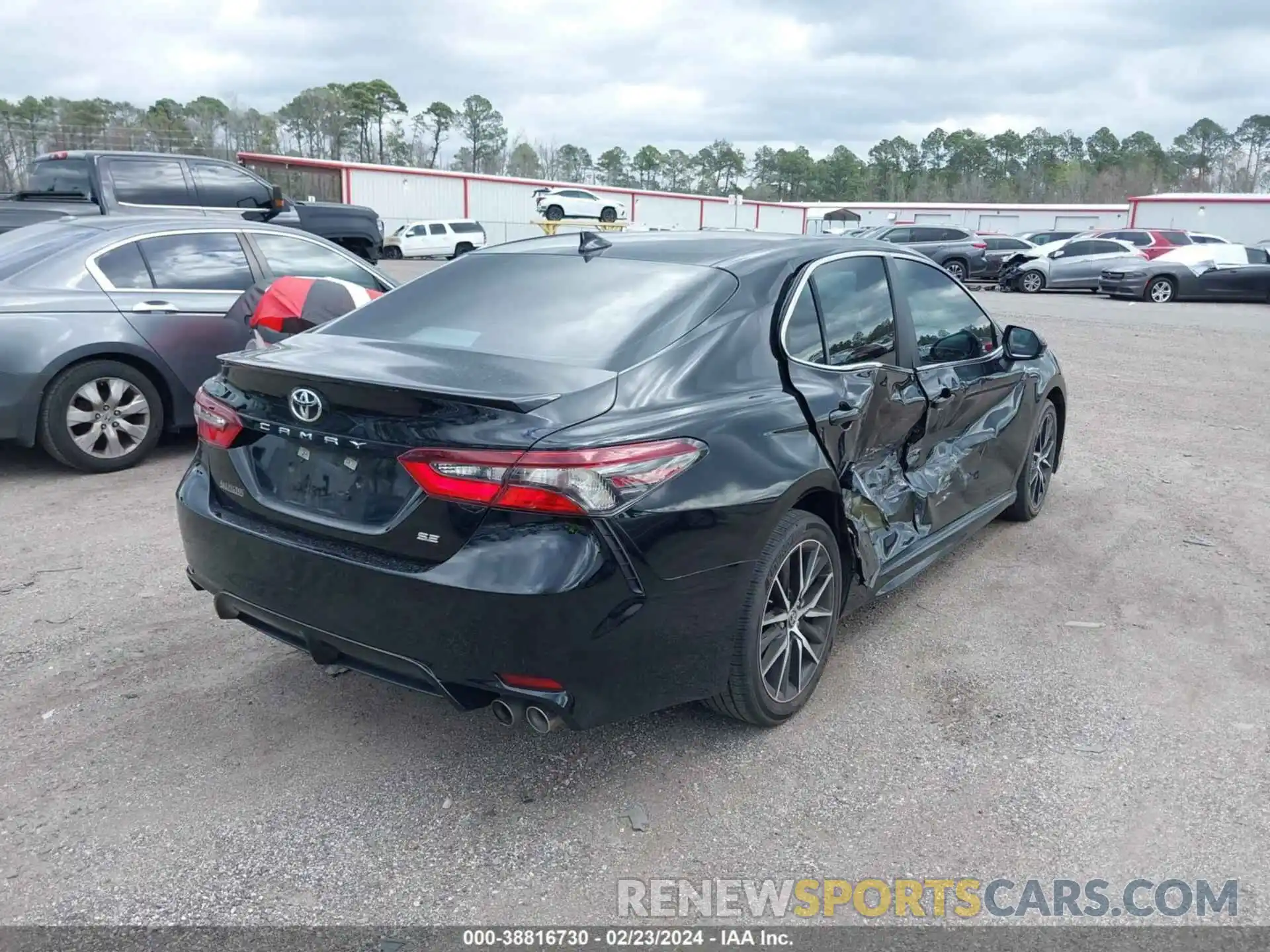 4 Photograph of a damaged car 4T1G11AK6MU611307 TOYOTA CAMRY 2021