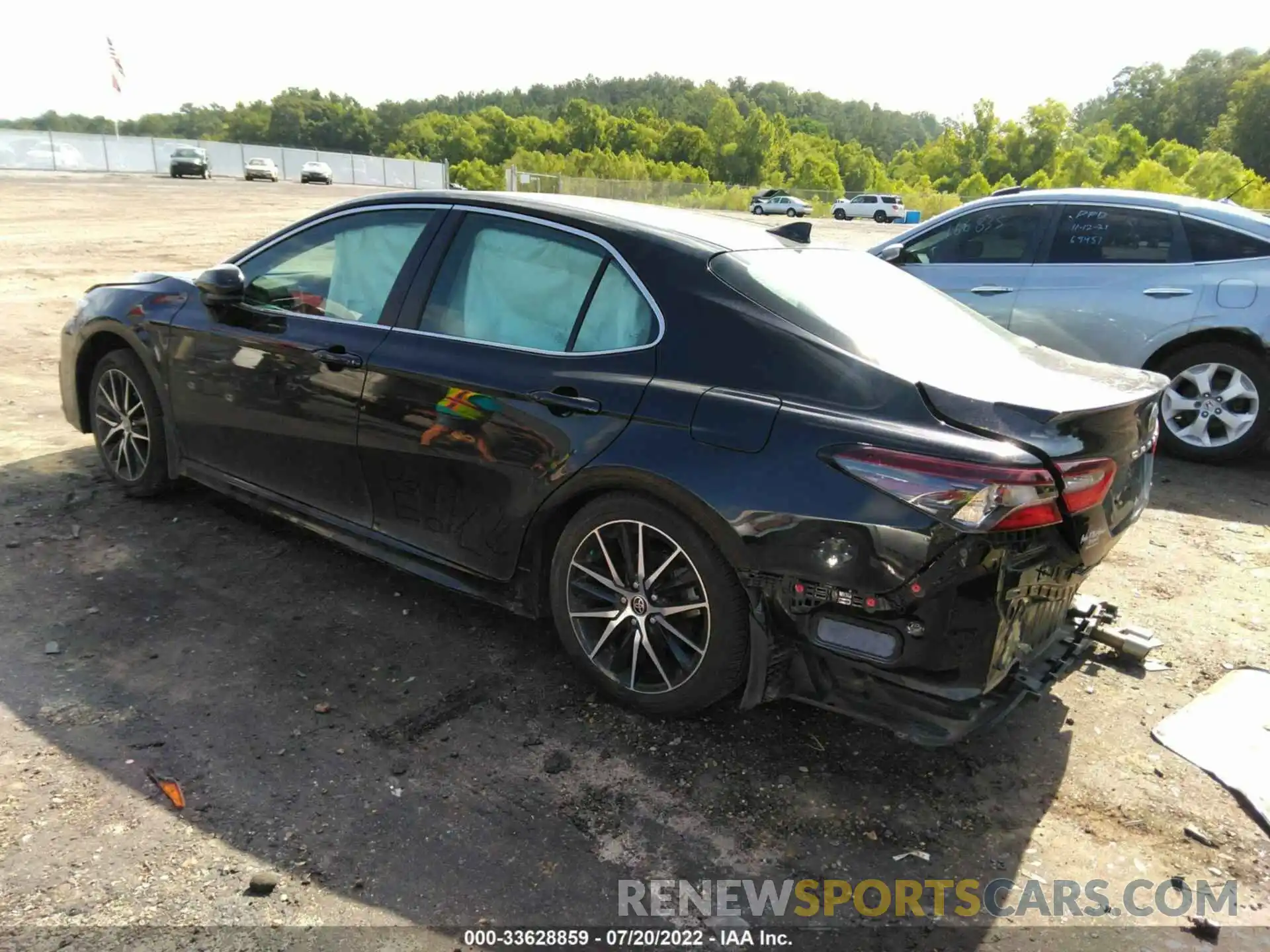 3 Photograph of a damaged car 4T1G11AK6MU614644 TOYOTA CAMRY 2021