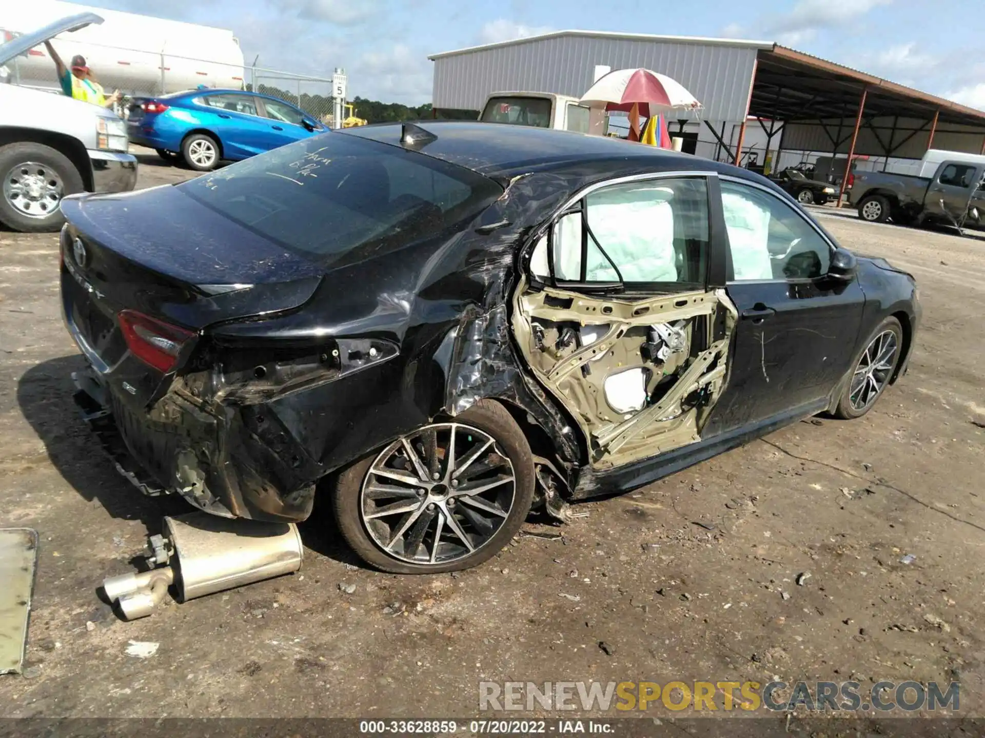 4 Photograph of a damaged car 4T1G11AK6MU614644 TOYOTA CAMRY 2021