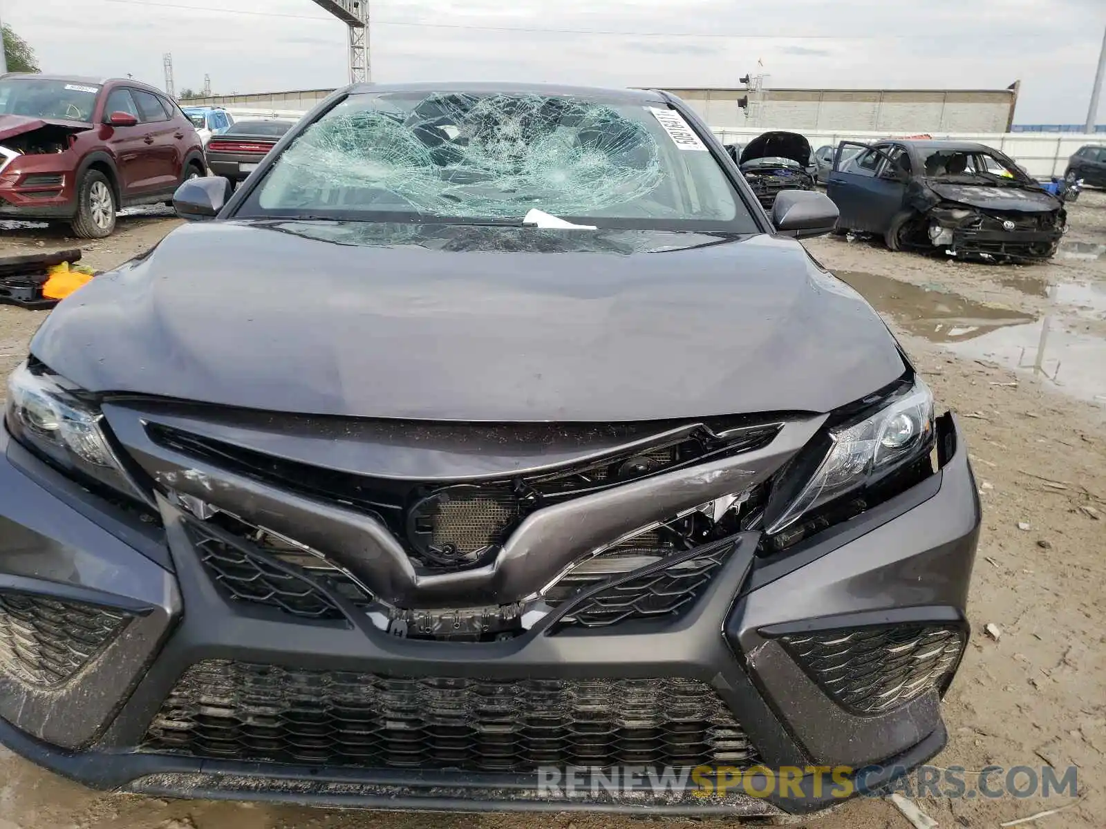 9 Photograph of a damaged car 4T1G11AK7MU405624 TOYOTA CAMRY 2021