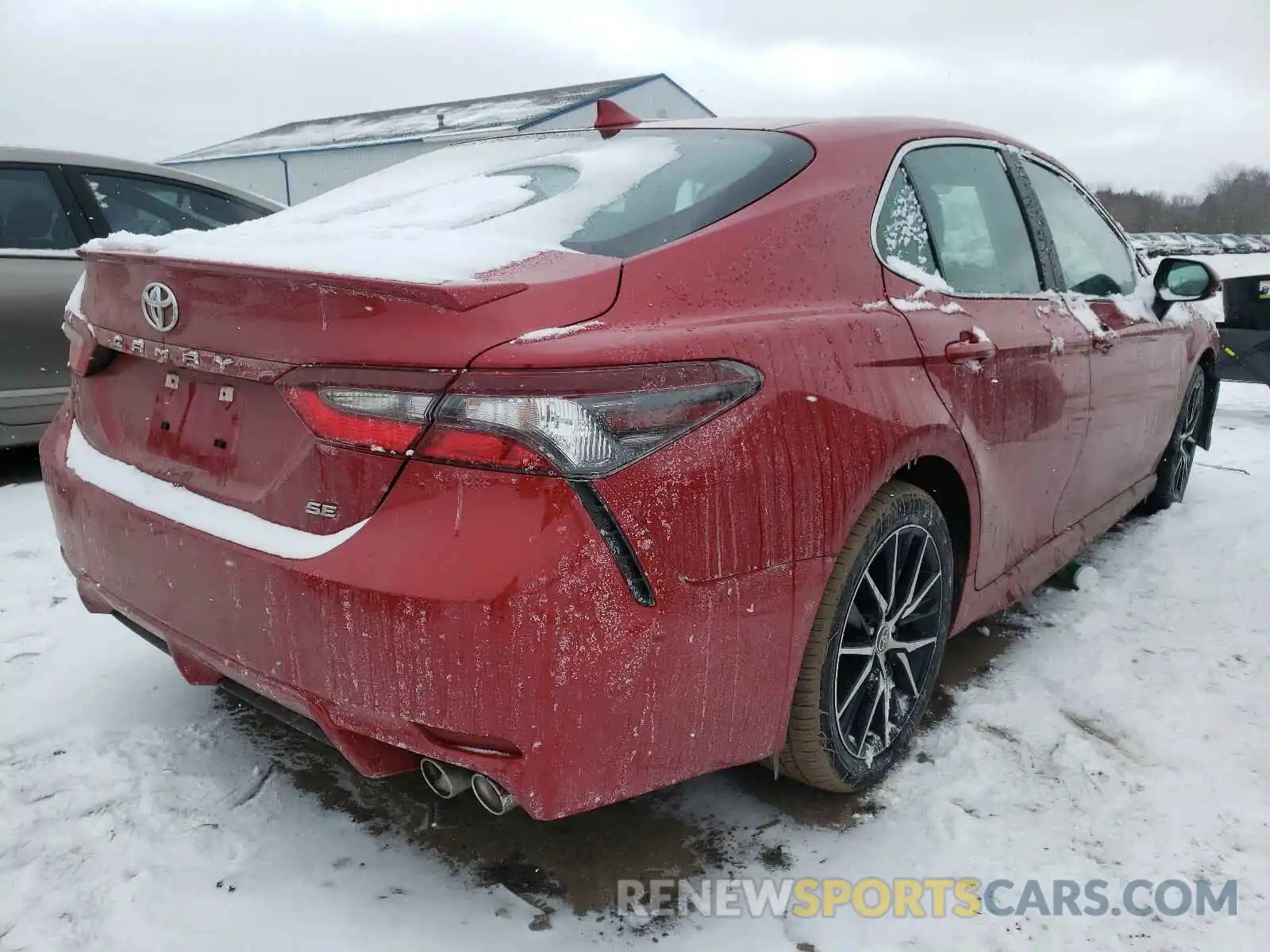 4 Photograph of a damaged car 4T1G11AK7MU406630 TOYOTA CAMRY 2021