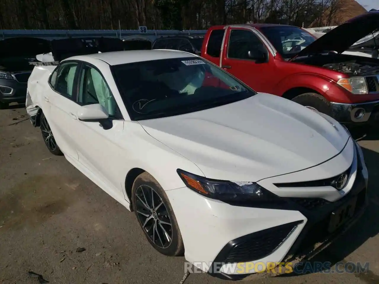 1 Photograph of a damaged car 4T1G11AK7MU411732 TOYOTA CAMRY 2021