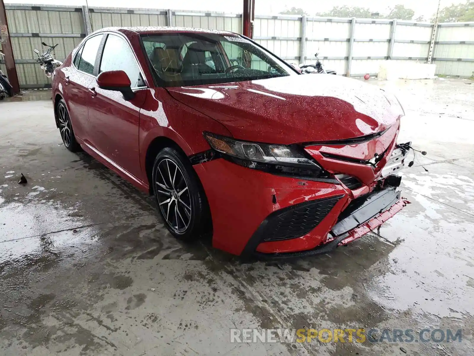 1 Photograph of a damaged car 4T1G11AK7MU419474 TOYOTA CAMRY 2021