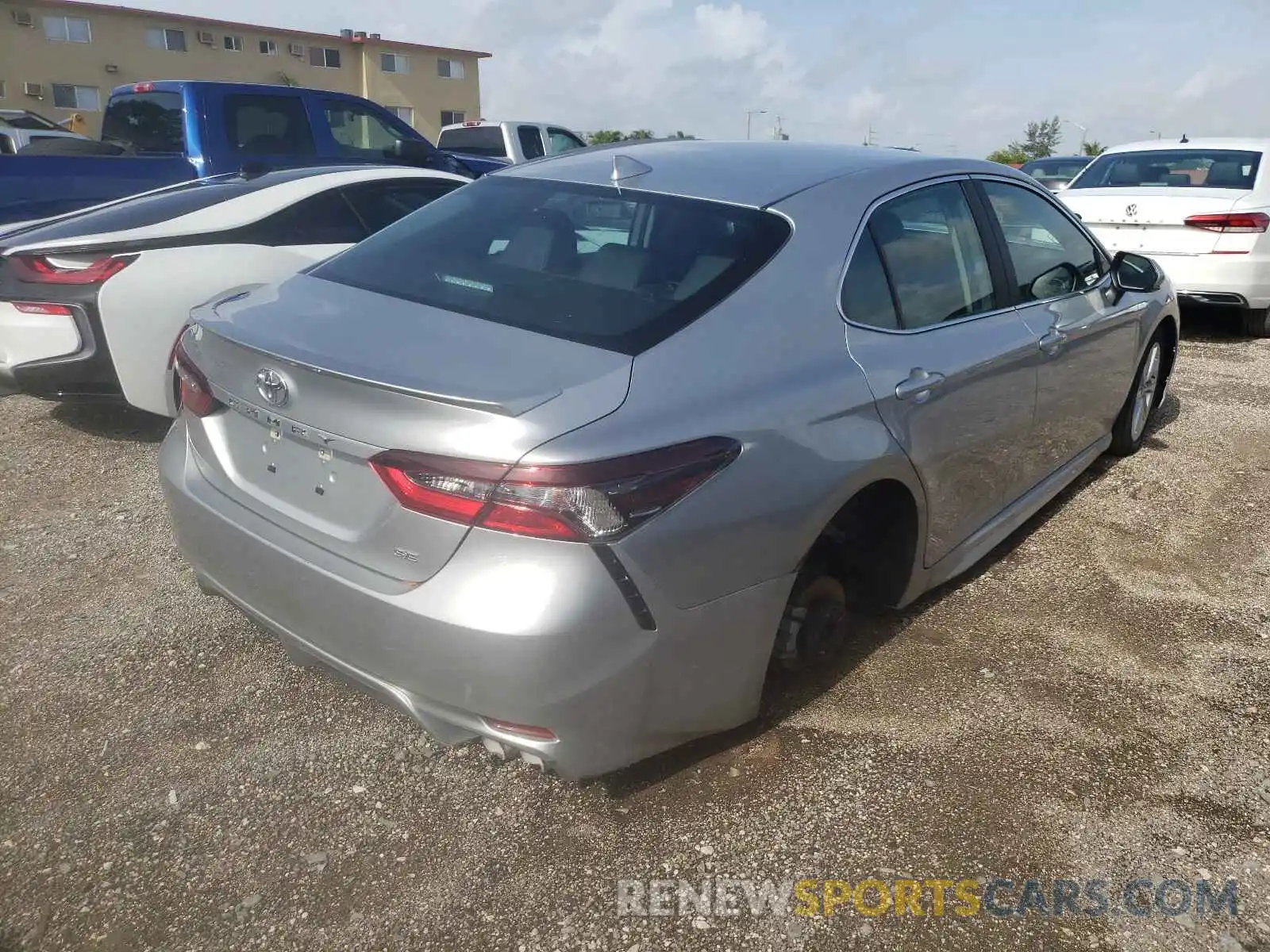 4 Photograph of a damaged car 4T1G11AK7MU419491 TOYOTA CAMRY 2021