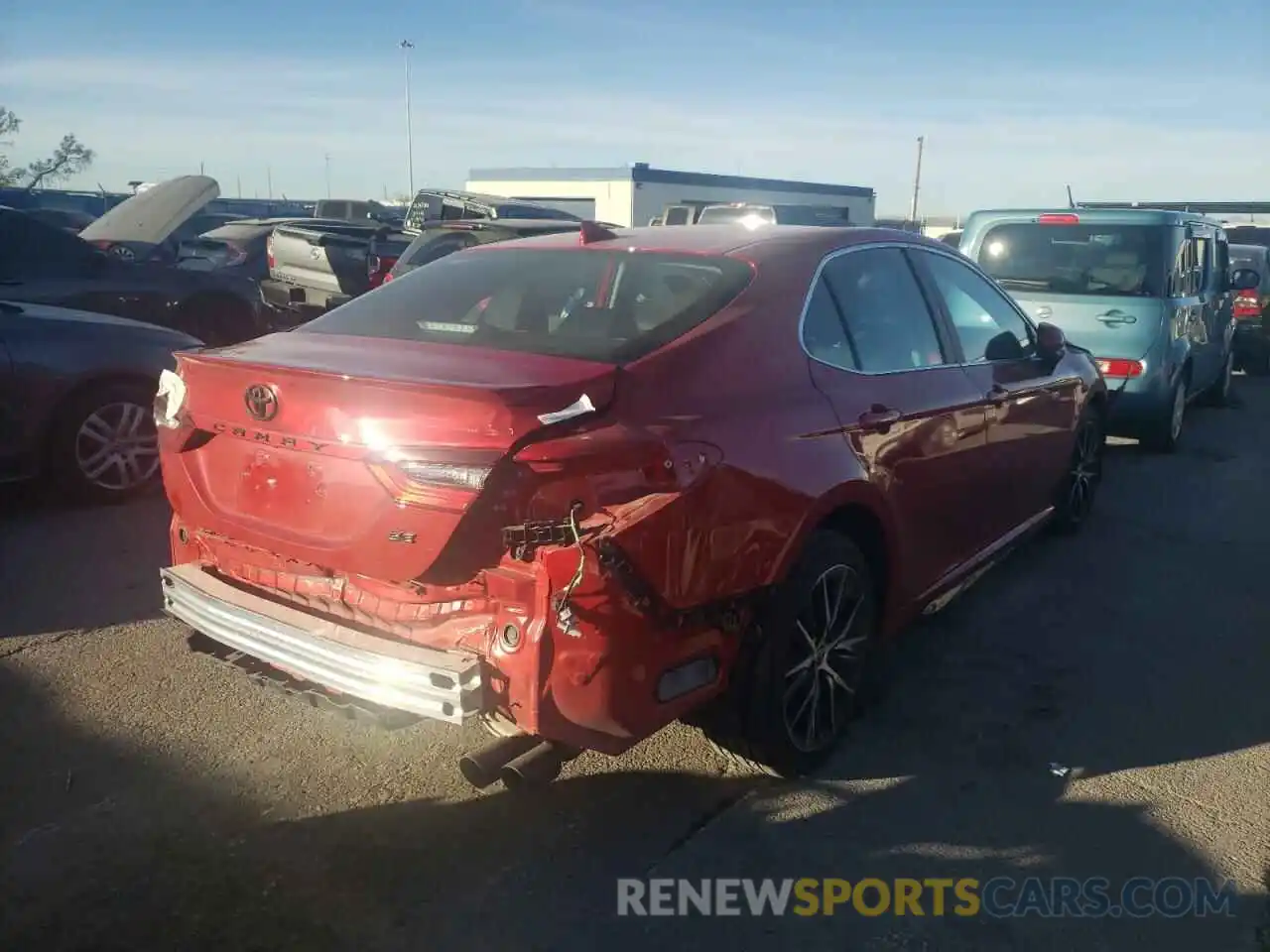 4 Photograph of a damaged car 4T1G11AK7MU424027 TOYOTA CAMRY 2021